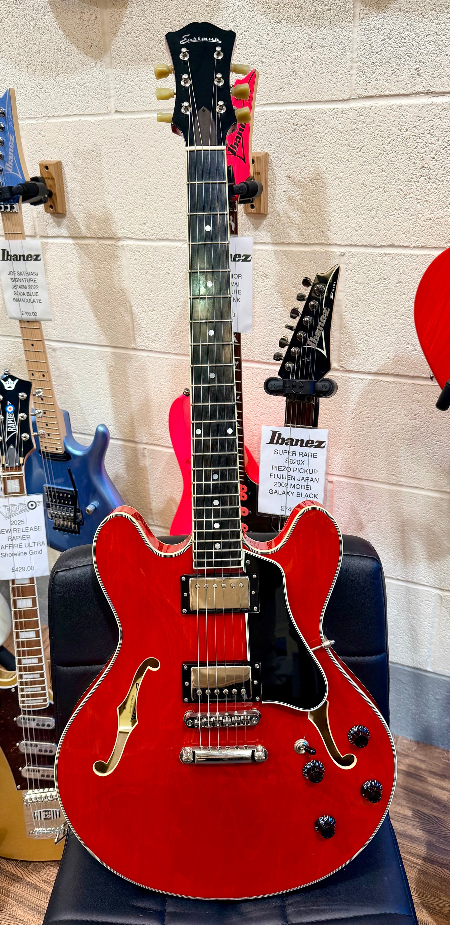 🍒MINT 2022 🍒 Eastman T386-RD Thinline Semi-Hollow ‘335’ Antique Red + Case!