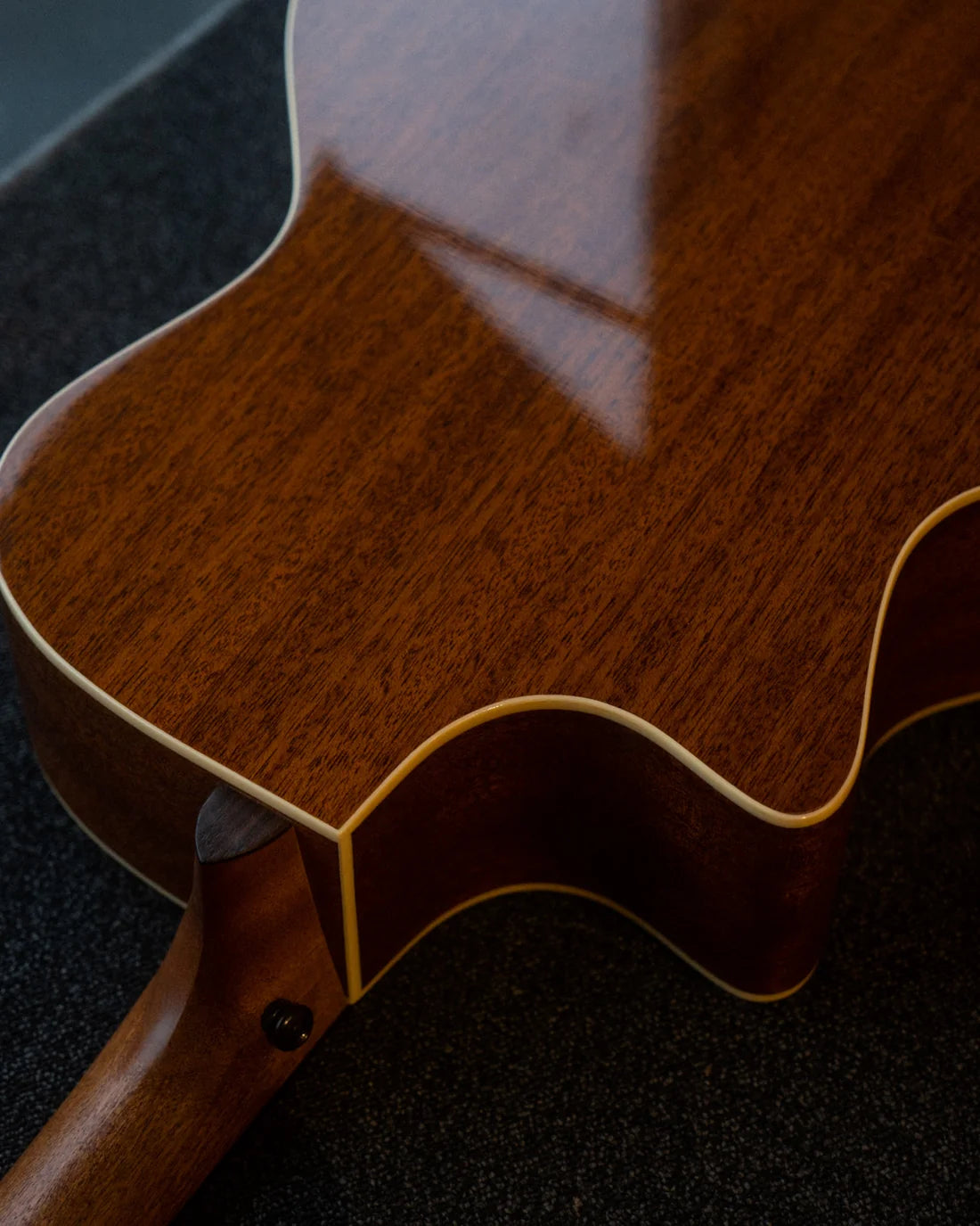 Enya EGA-Q1M Grand Auditorium Pro Series Acoustic Guitar