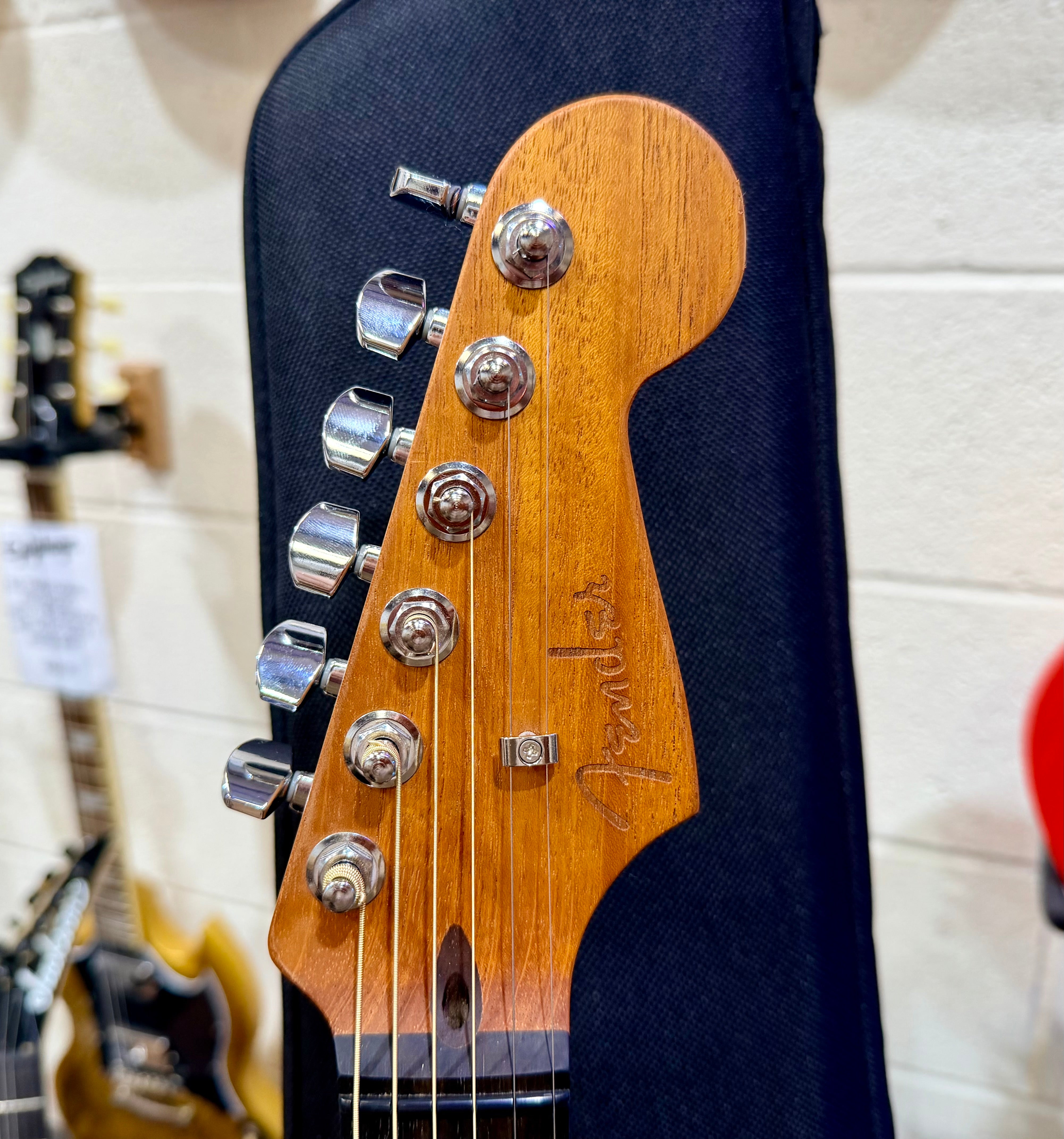 🇺🇸2021🇺🇸 Fender American Acoustasonic Stratocaster~ Natural Finish + Gig Bag