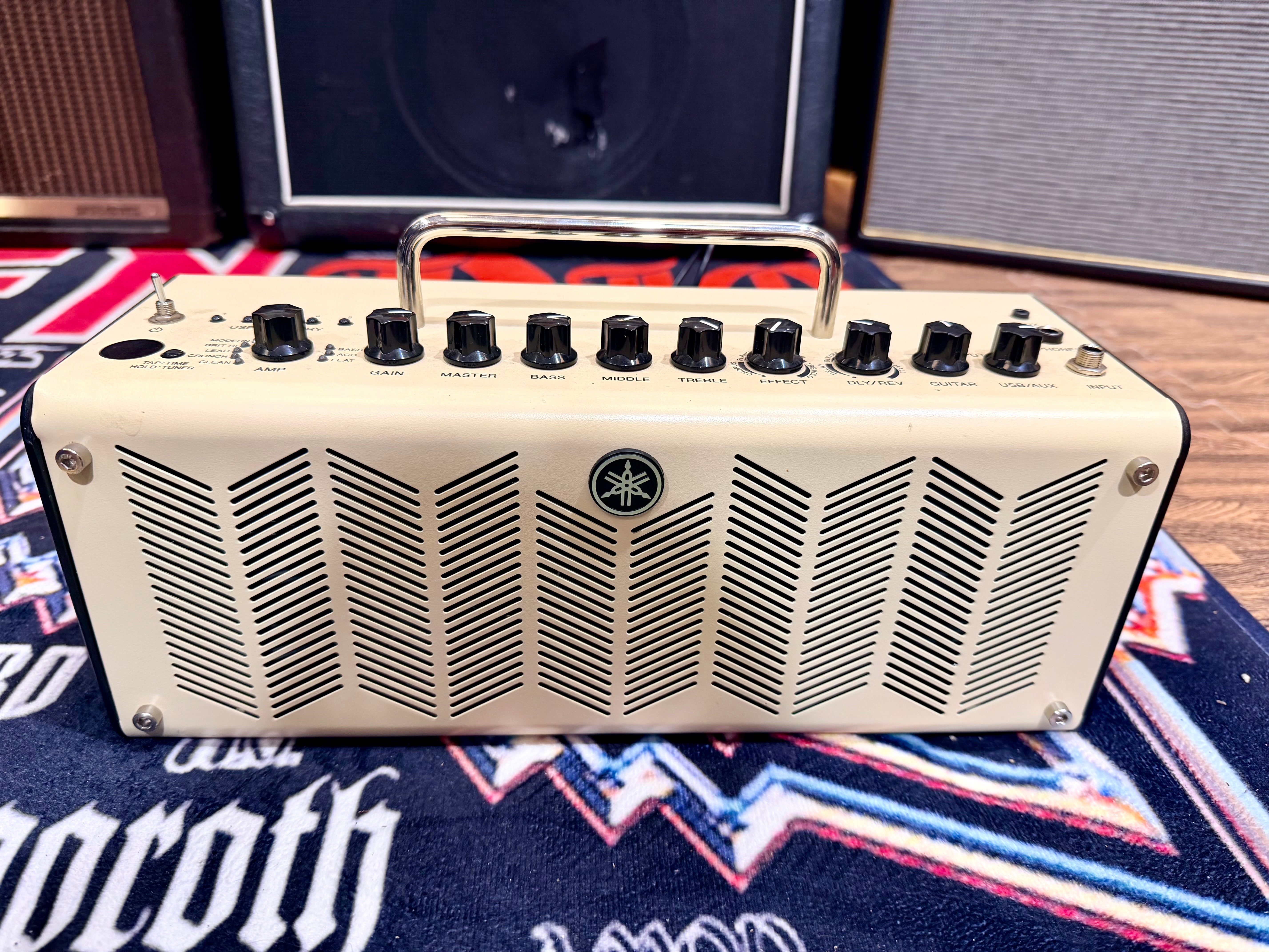 🎸 Yamaha THR10 Guitar Amplifier~ Combo Amp With Effects~ 10w Models/Effects 🎸