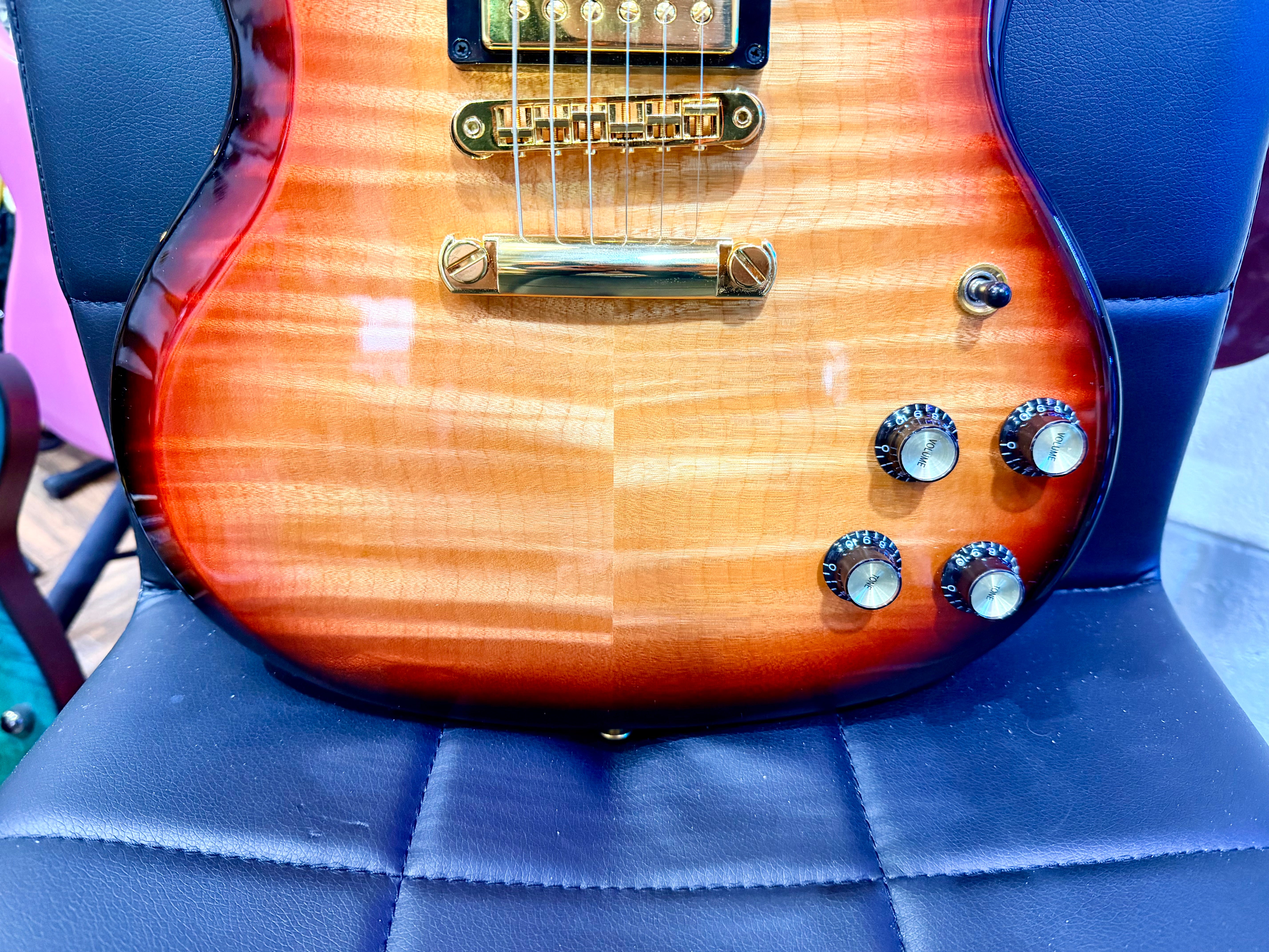 🔥MINT🔥 Gibson SG Supreme In Fireburst~ AAA Figured Top~ Gold Hardware 2023 USA!