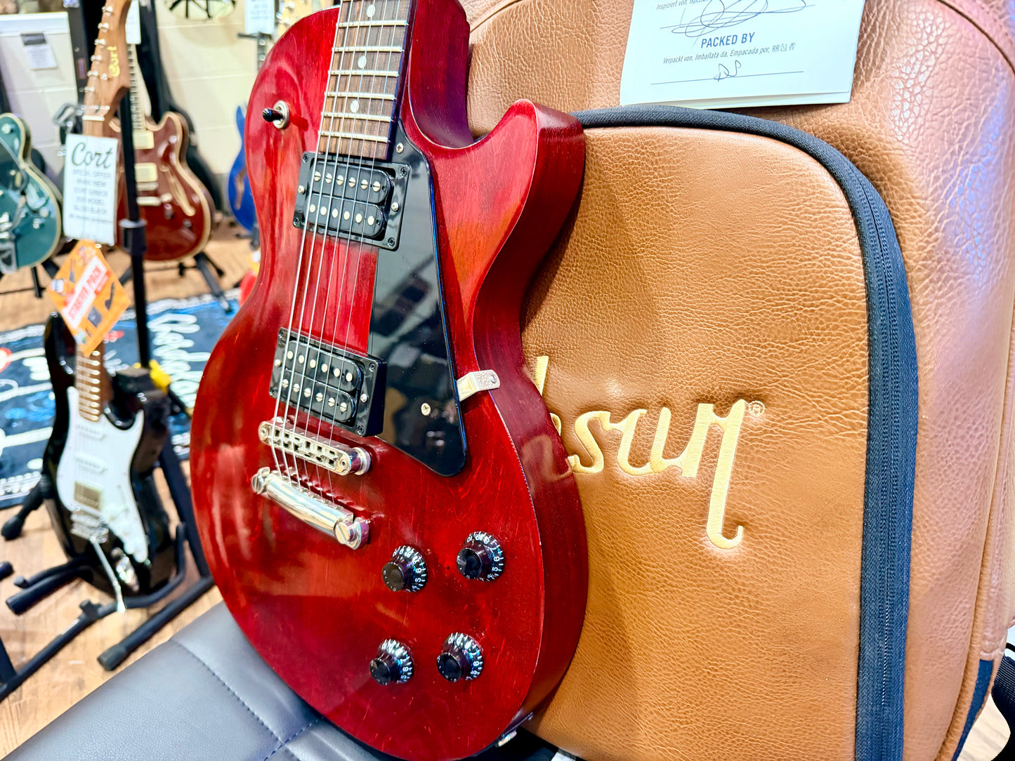 🌟2018🌟 Gibson USA Les Paul Studio Faded~ Worn Cherry~ Deluxe Gig Bag & Docs!