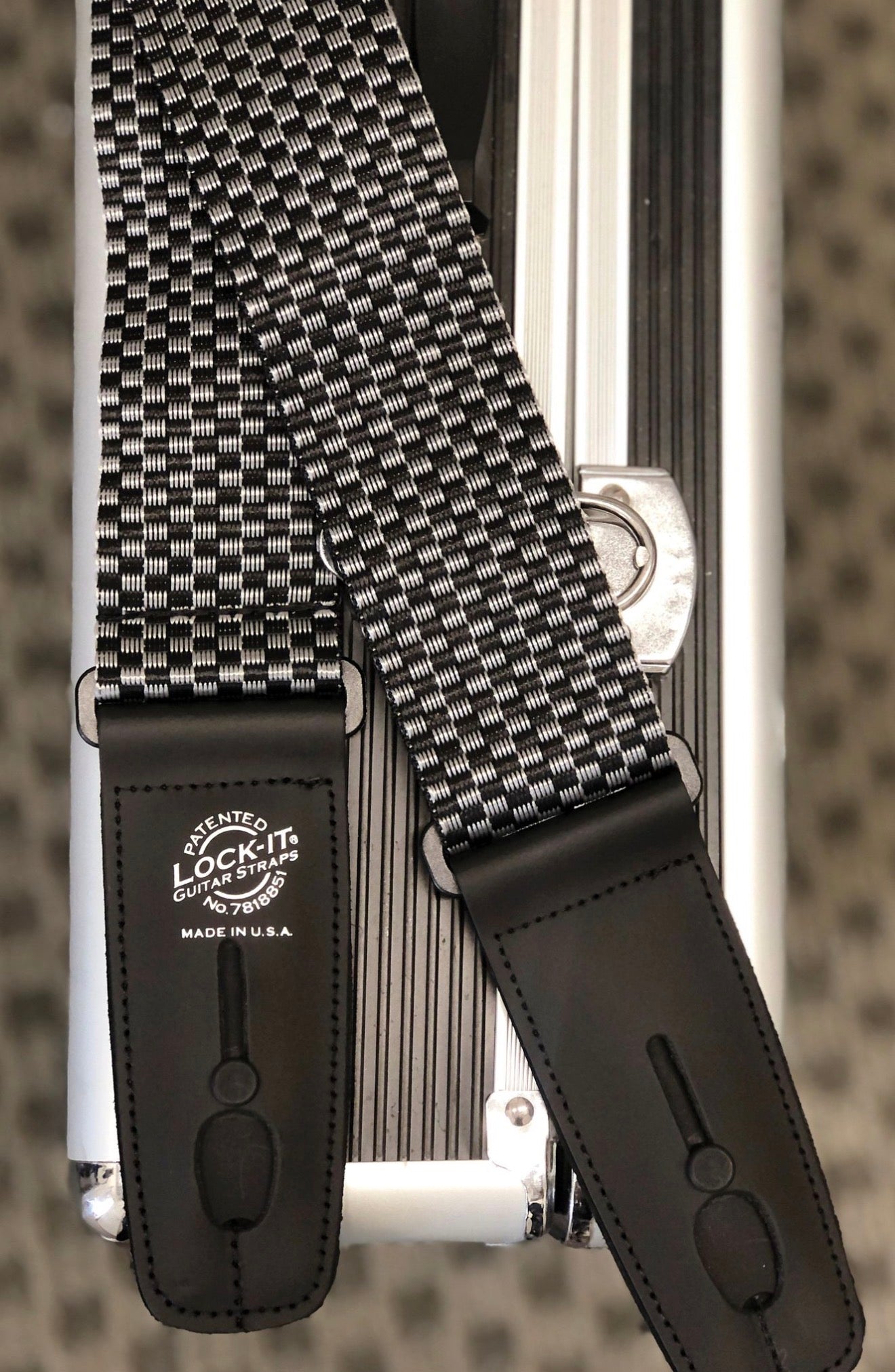 Lock-It Guitar Strap Polypro Series- Silver/Black Checker