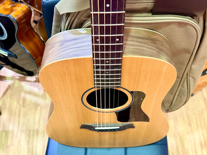 2026 Taylor Big Baby BBT Acoustic Guitar~ Natural~ Ex-Demo Mint + GigBag