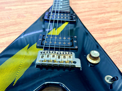 🇯🇵 1983 JAPAN 🇯🇵 Aria Pro II XX Deluxe Flying V 1983 Lightning MIJ Matsumoku
