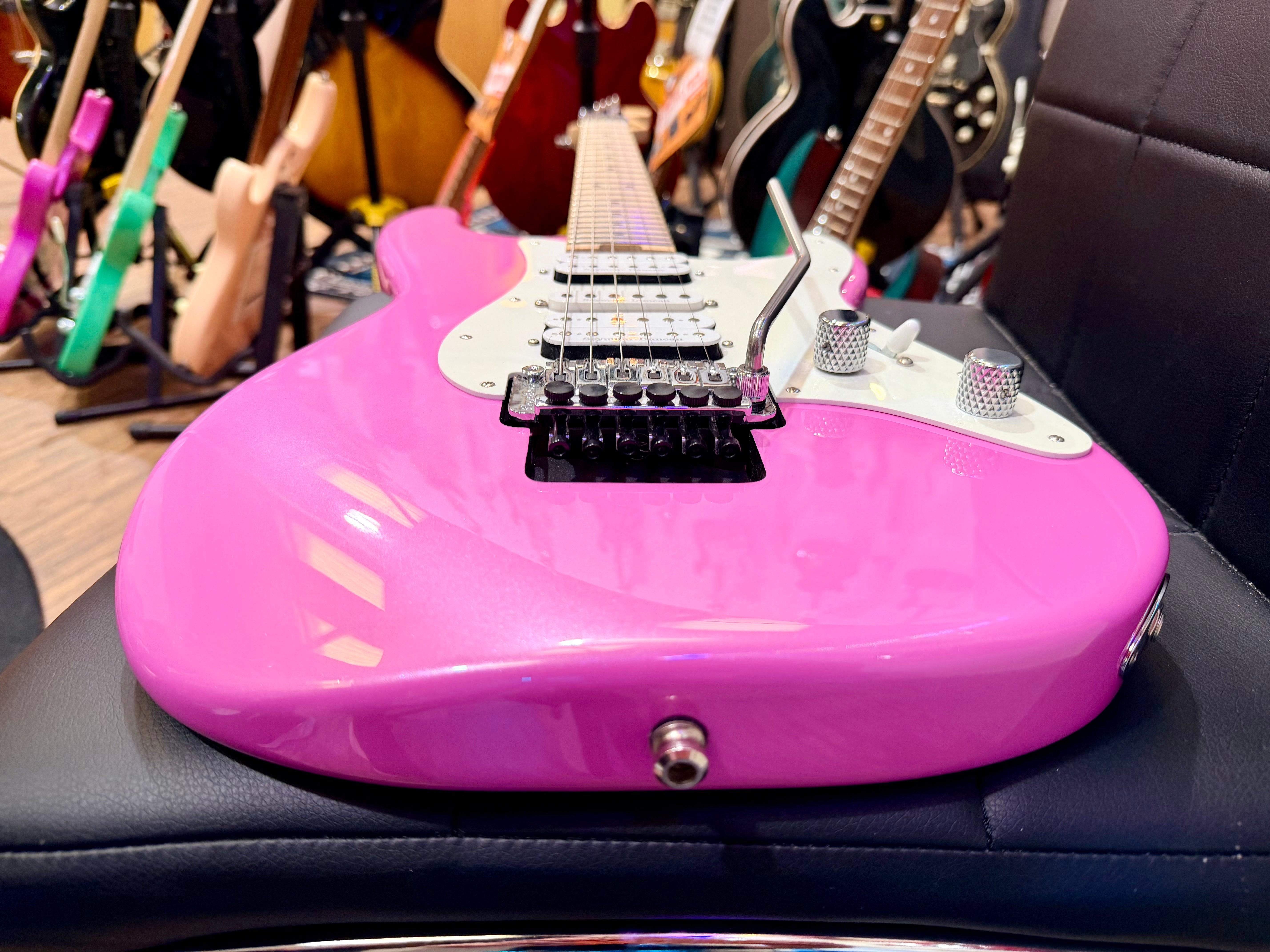 🔥2021🔥 Charvel Pro Mod So Cal Style 1 HSH FR~ Maple Platinum Pink~ MINT!