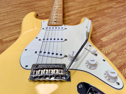 ✨2018✨ Fender Player Stratocaster~ Buttercream~ Maple Neck~ Made in Mexico!