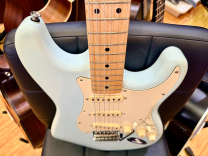 ✨2020✨ Revelation RTS-57 ‘50s Stratocaster Style Electric Guitar~ Daphne Blue!