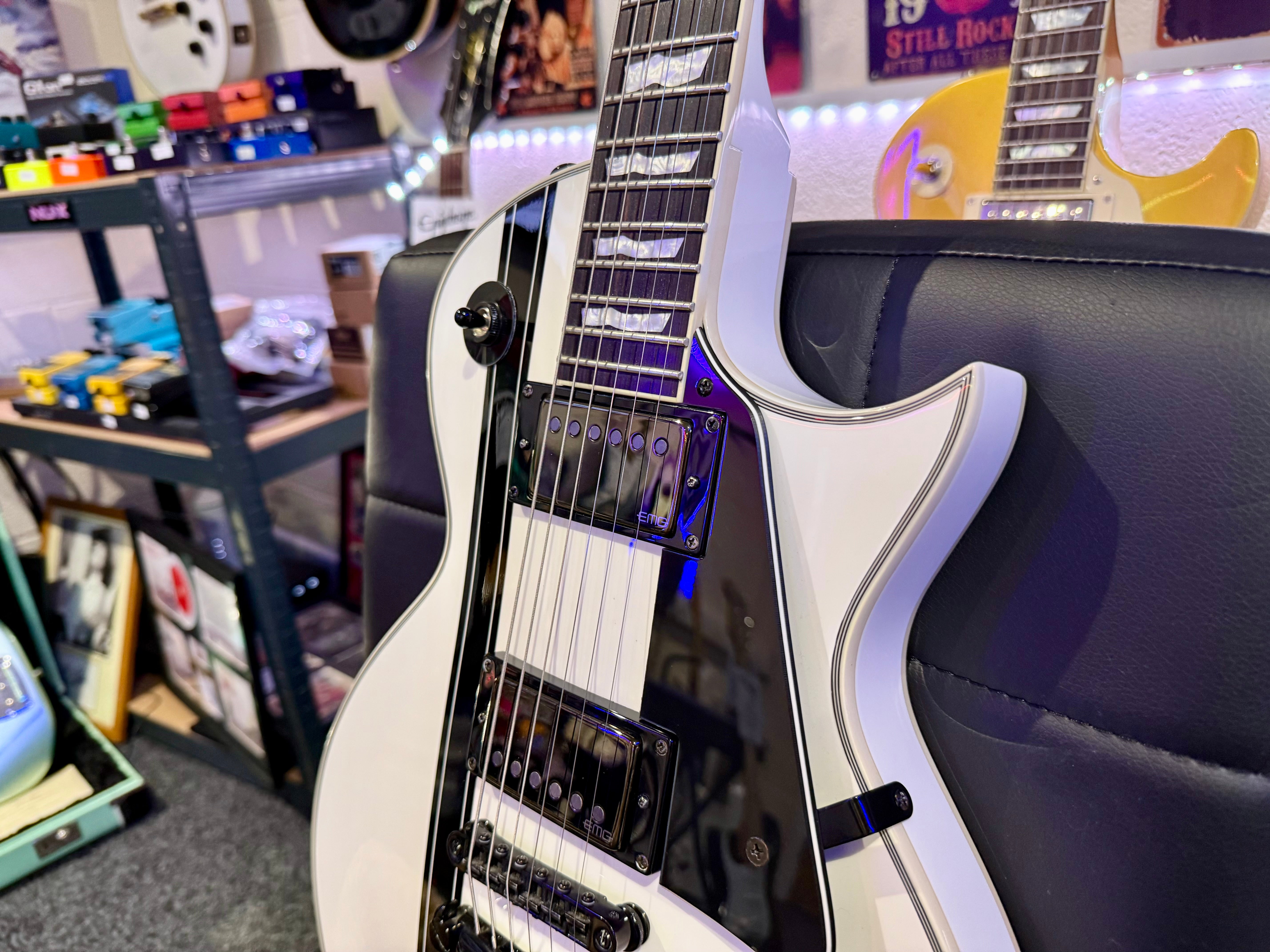 🔥MINT🔥 ESP LTD James Hetfield Iron Cross Signature~ Metallica~ Snow White~2018