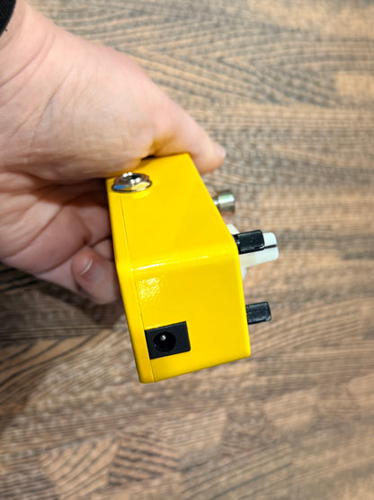 🍋 Xvive XV9 Lemon Squeezer Pedal~ Guitar Analog Compressor FX Unit 🍋