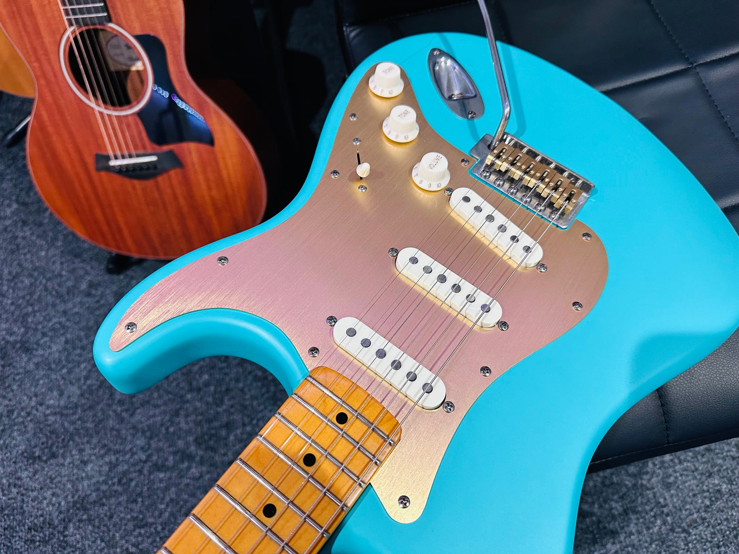 🌟 Fender Squier 40th Anniversary Stratocaster Vintage Edition Seafoam Green 🌟