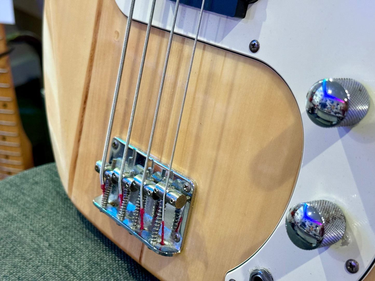 🎸PERFECT STARTER ELECTRIC BASS🎸 Gear4Music Bass Guitar~ P Precision Style!