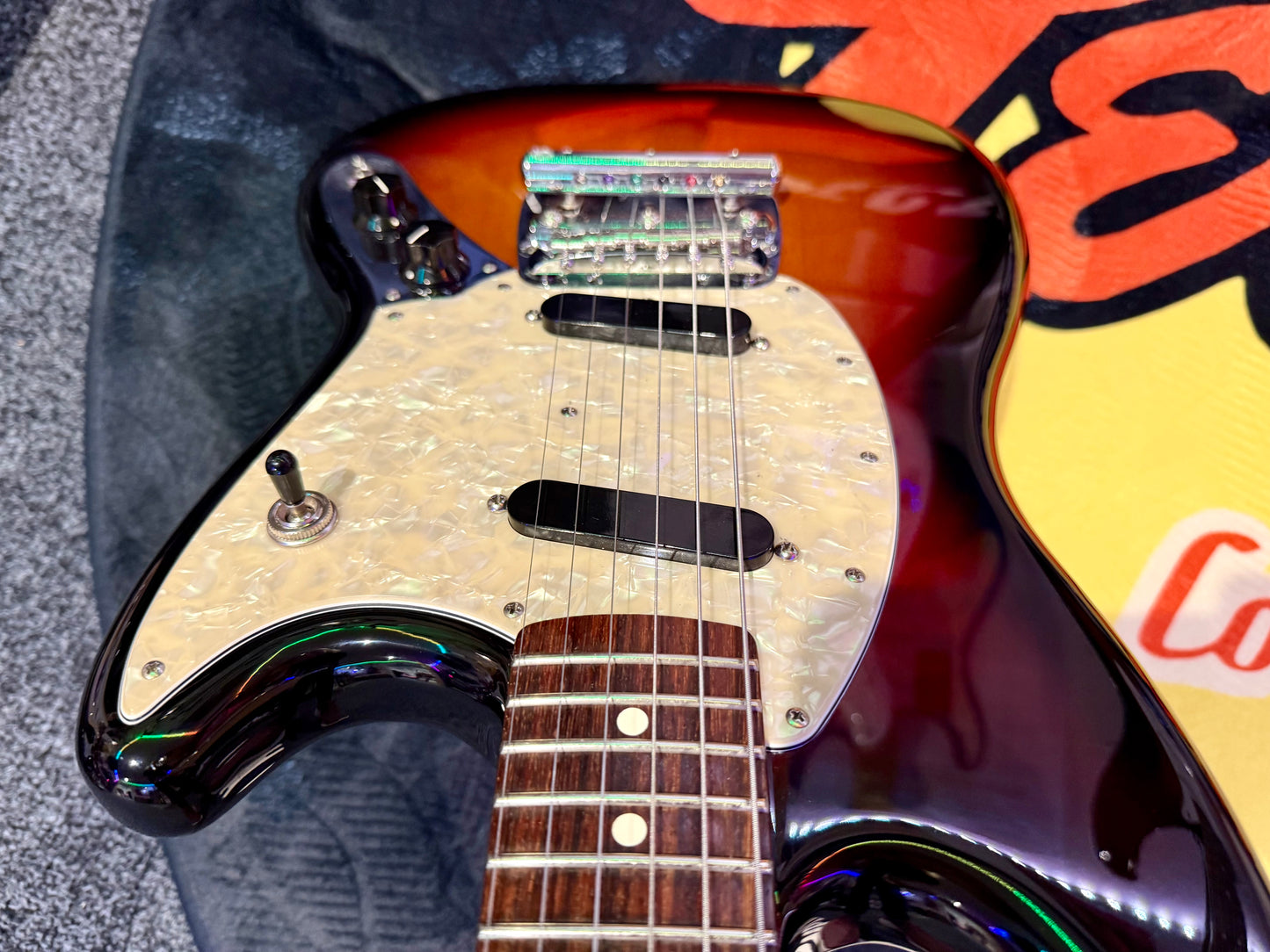 🔥2018 USA🔥 Fender American Performer Mustang~ 3-Color Sunburst~ Case & Docs!