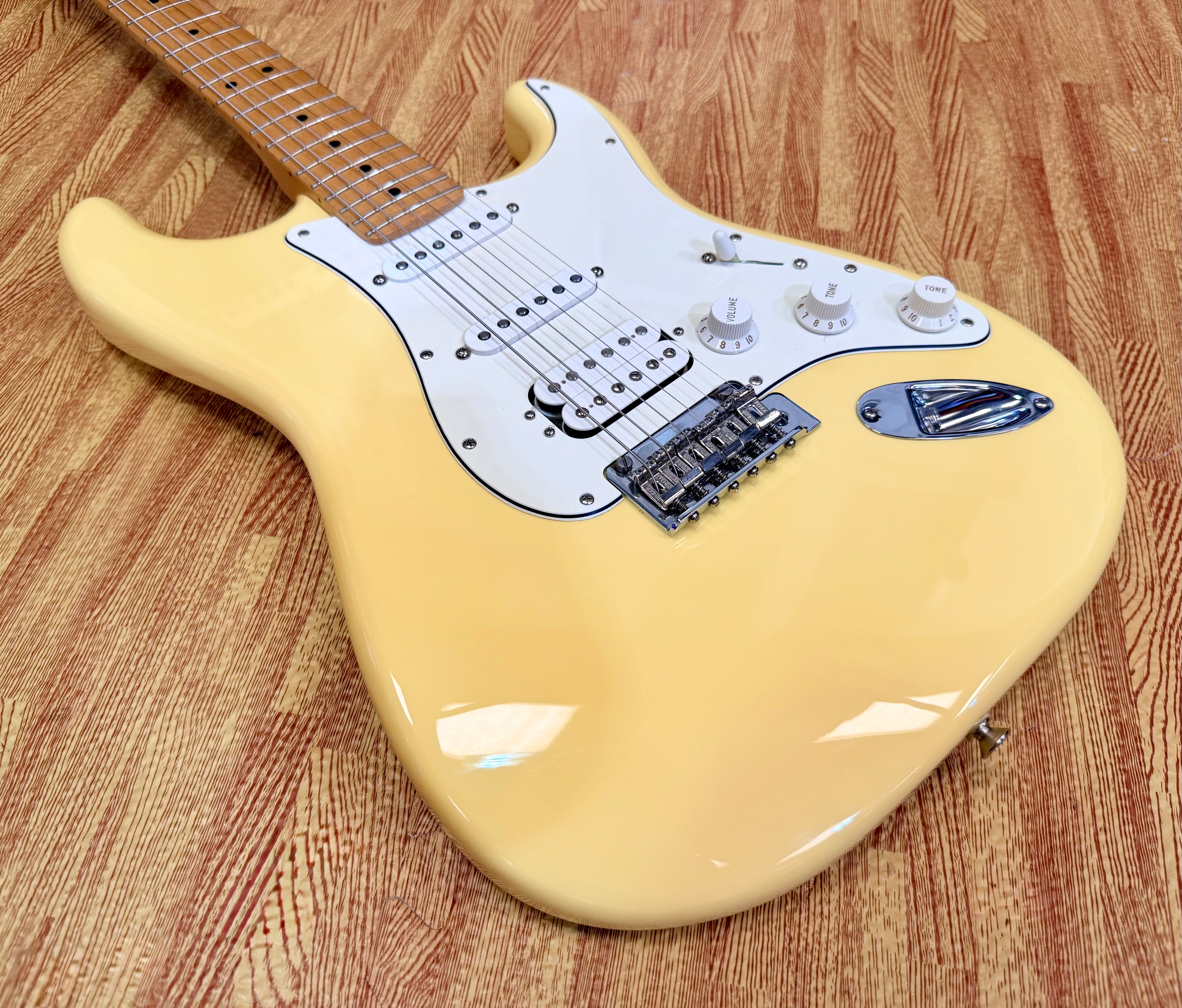 ✨2019✨ Fender Player Stratocaster HSS~ Buttercream Maple Neck~ Mexican Strat!
