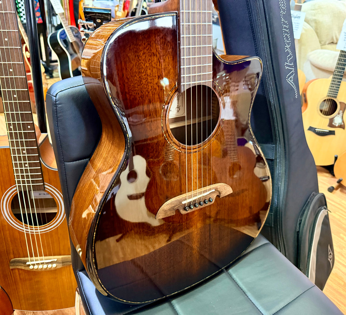 Alvarez Masterworks Elite 77 Grand Auditorium~ Solid Walnut~ MGA77 Shadowburst!
