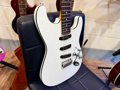 🔥MINT🔥 Fender Aerodyne Special Stratocaster~ Bright White~ 2022 Made In Japan!