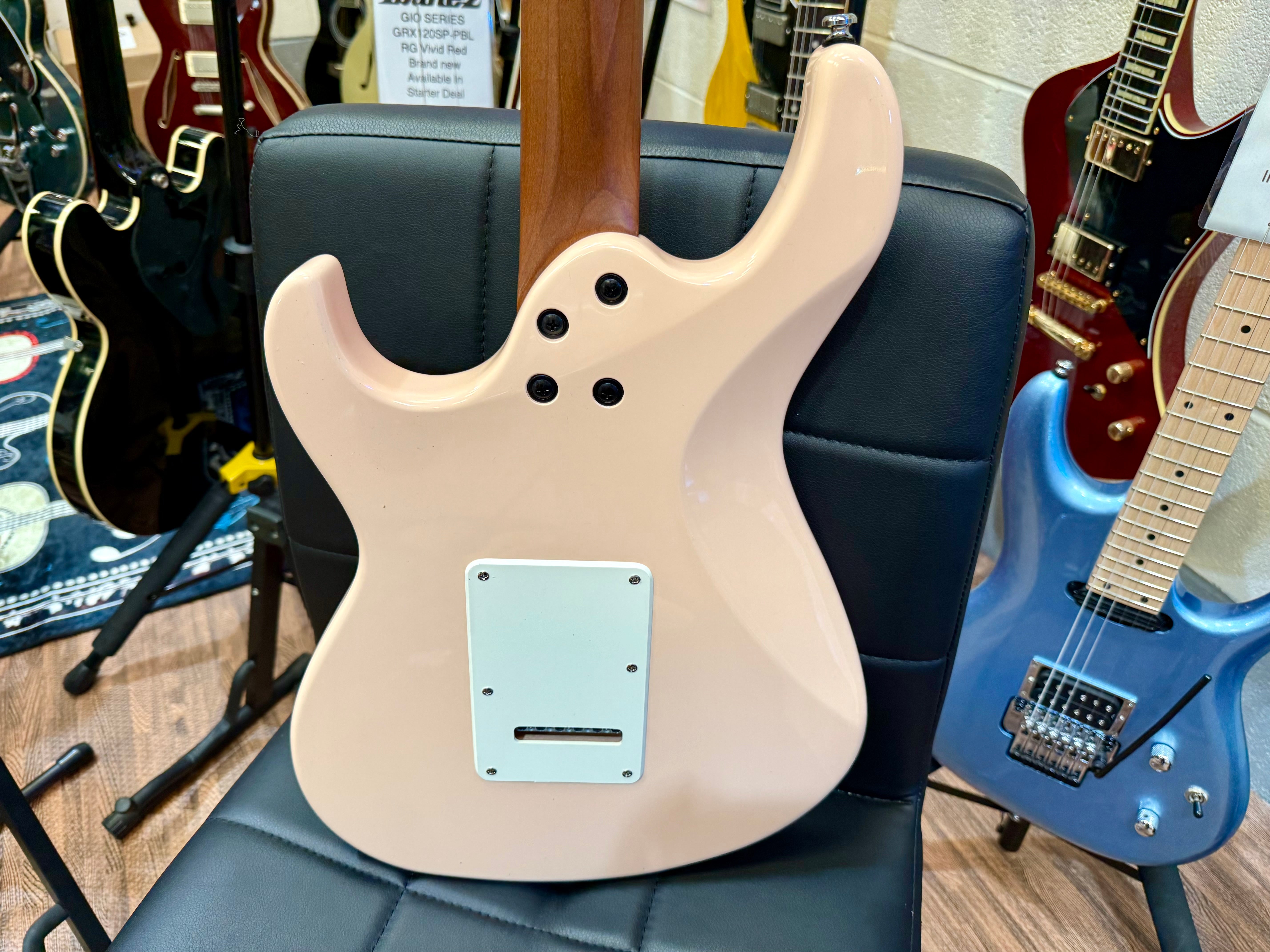 🌟BRAND NEW🌟 Cort G200SE Limited Edition~ Aged Cream~ Roasted Maple~ Latest Model!