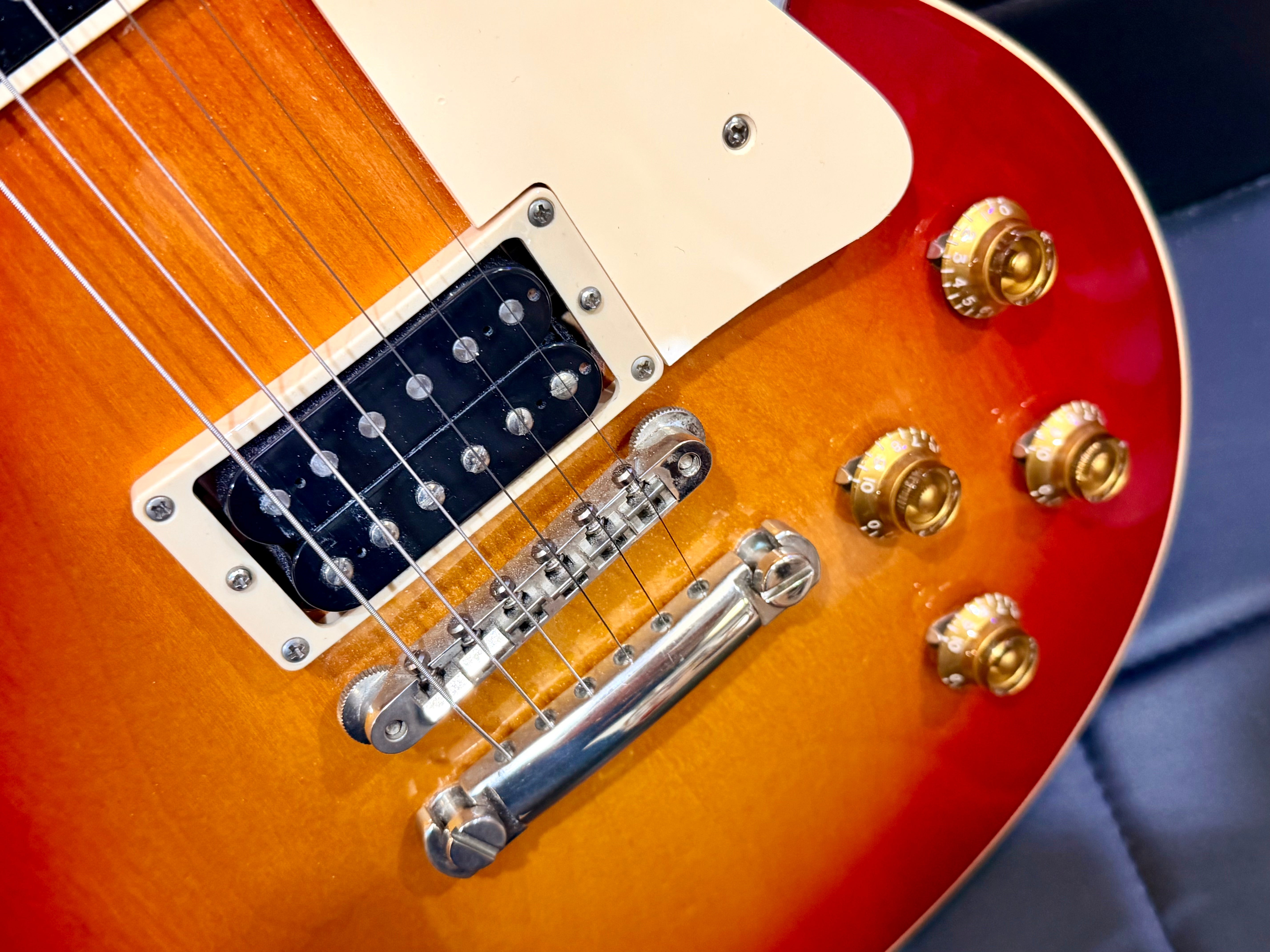🔥2000🔥 Gibson Les Paul Classic 1960 Reissue~ USA~ Cherry Sunburst + Hard Case!