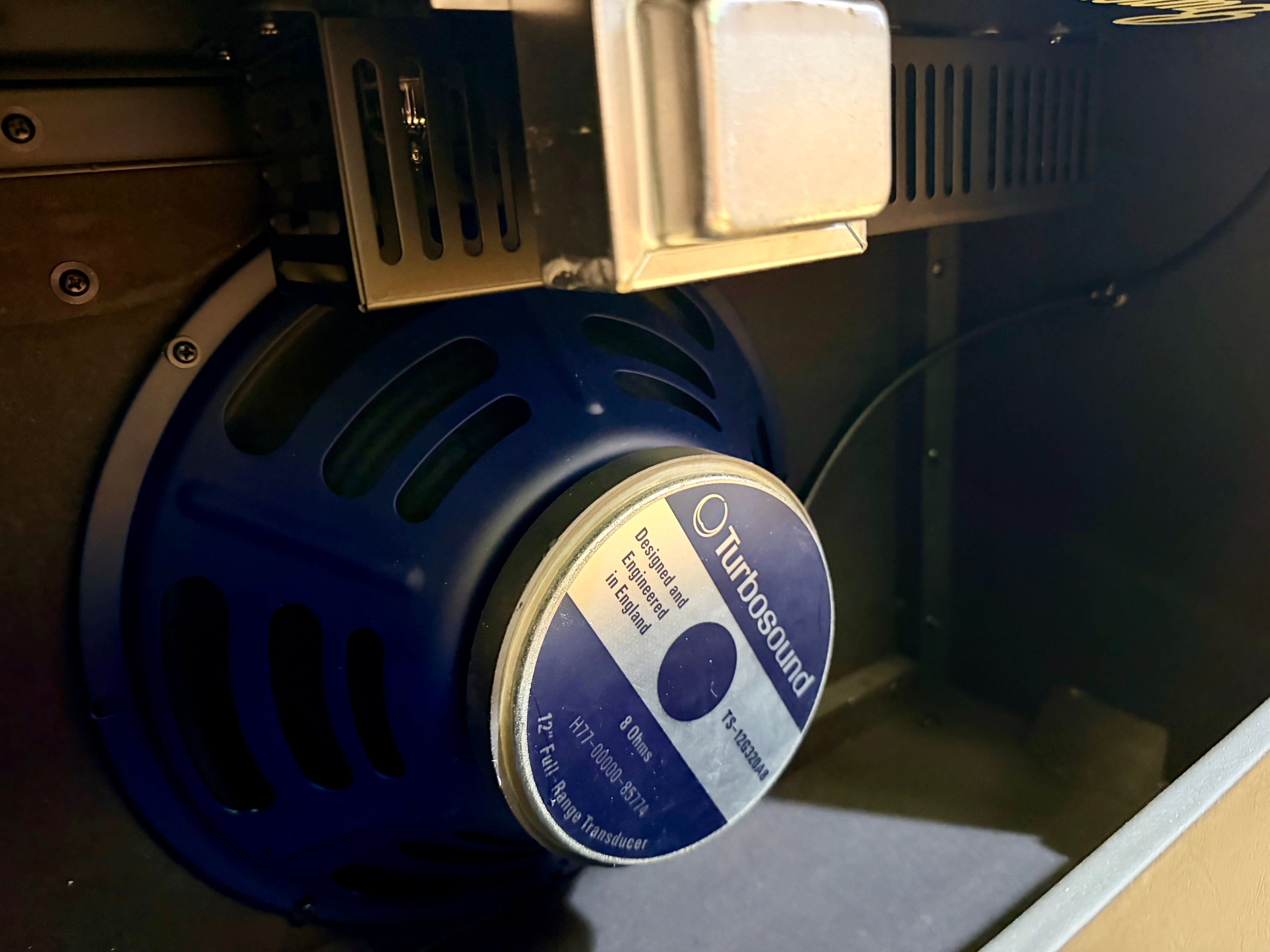 ✨ Bugera V22 Infinium 22W All Valve Combo Guitar Amp 12” Turbosound Speaker ✨