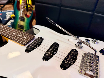 🔥MINT🔥 Fender Aerodyne Special Stratocaster~ Bright White~ 2022 Made In Japan!