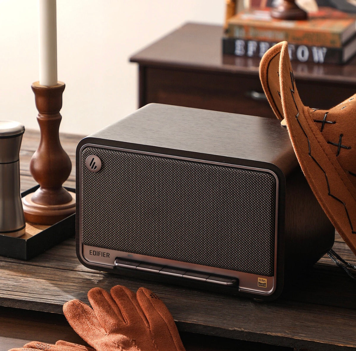 Edifier D32 Tabletop Retro Bluetooth Speaker Hi-Fi Hi-Res Audio 60W RMS - Black Walnut