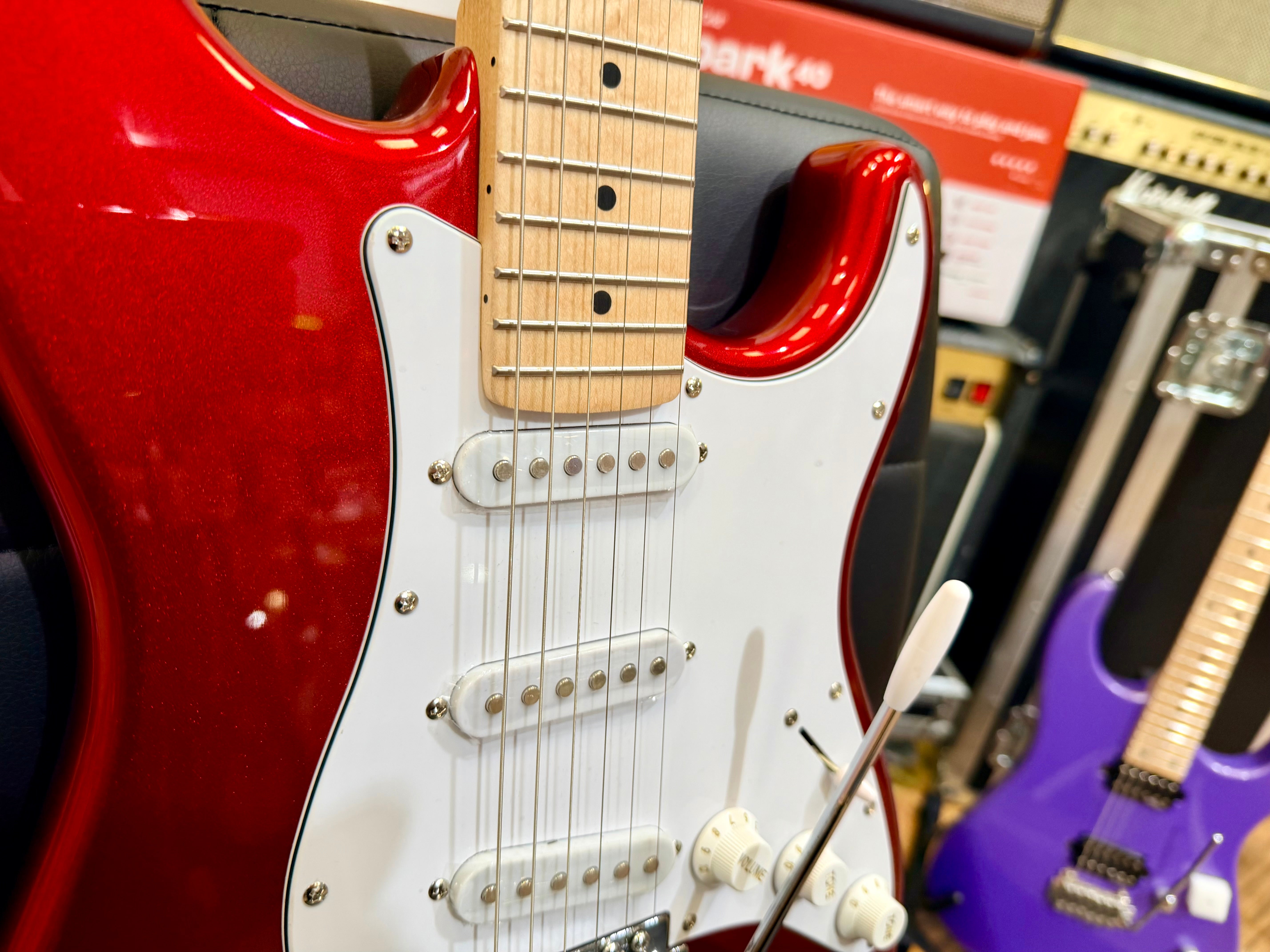 🎸 EastCoast ST1 Electric Guitar- Candy Apple Red~ Maple Neck Stratocaster 🎸