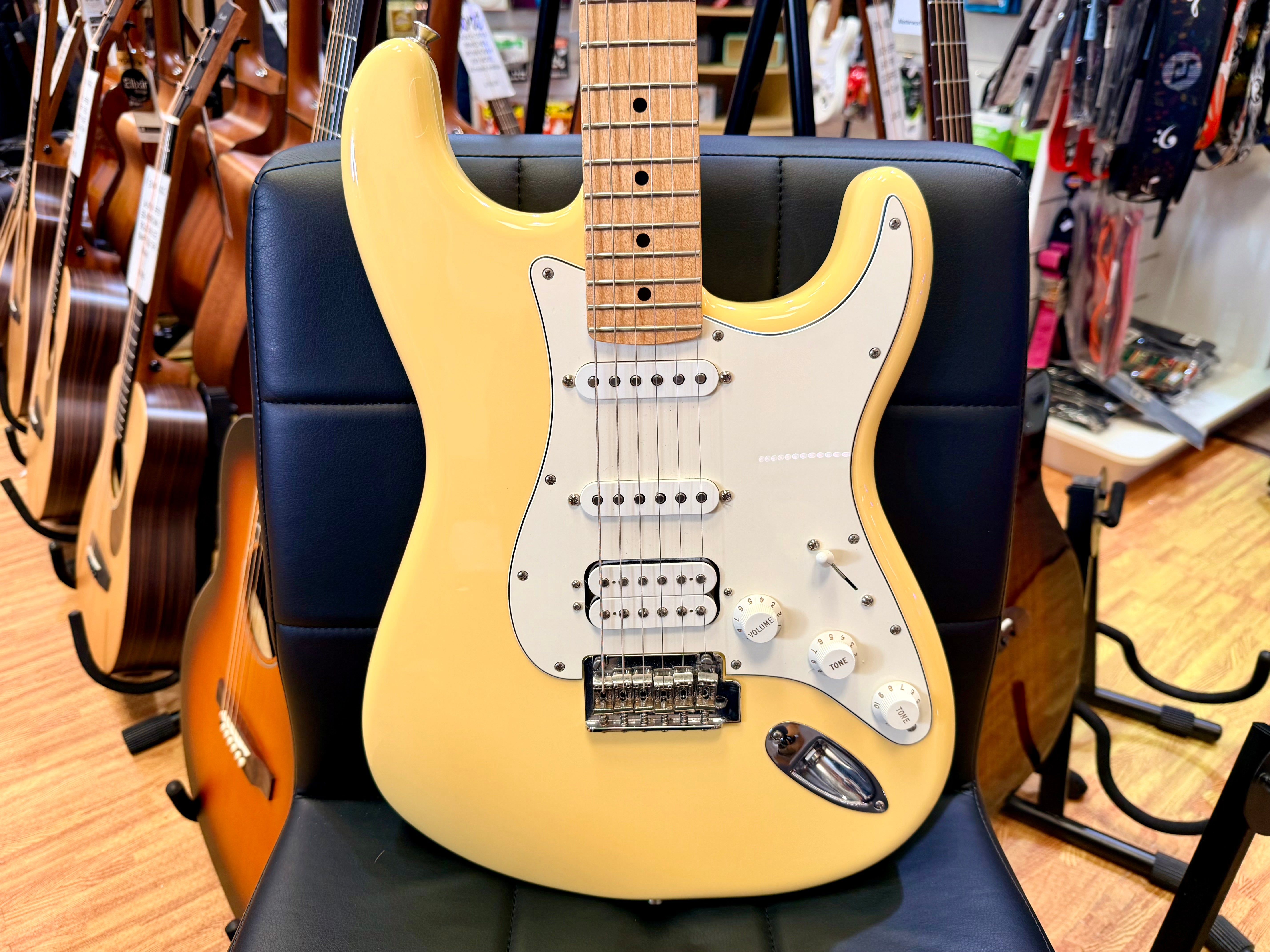 ✨2019✨ Fender Player Stratocaster HSS~ Buttercream Maple Neck~ Mexican Strat!