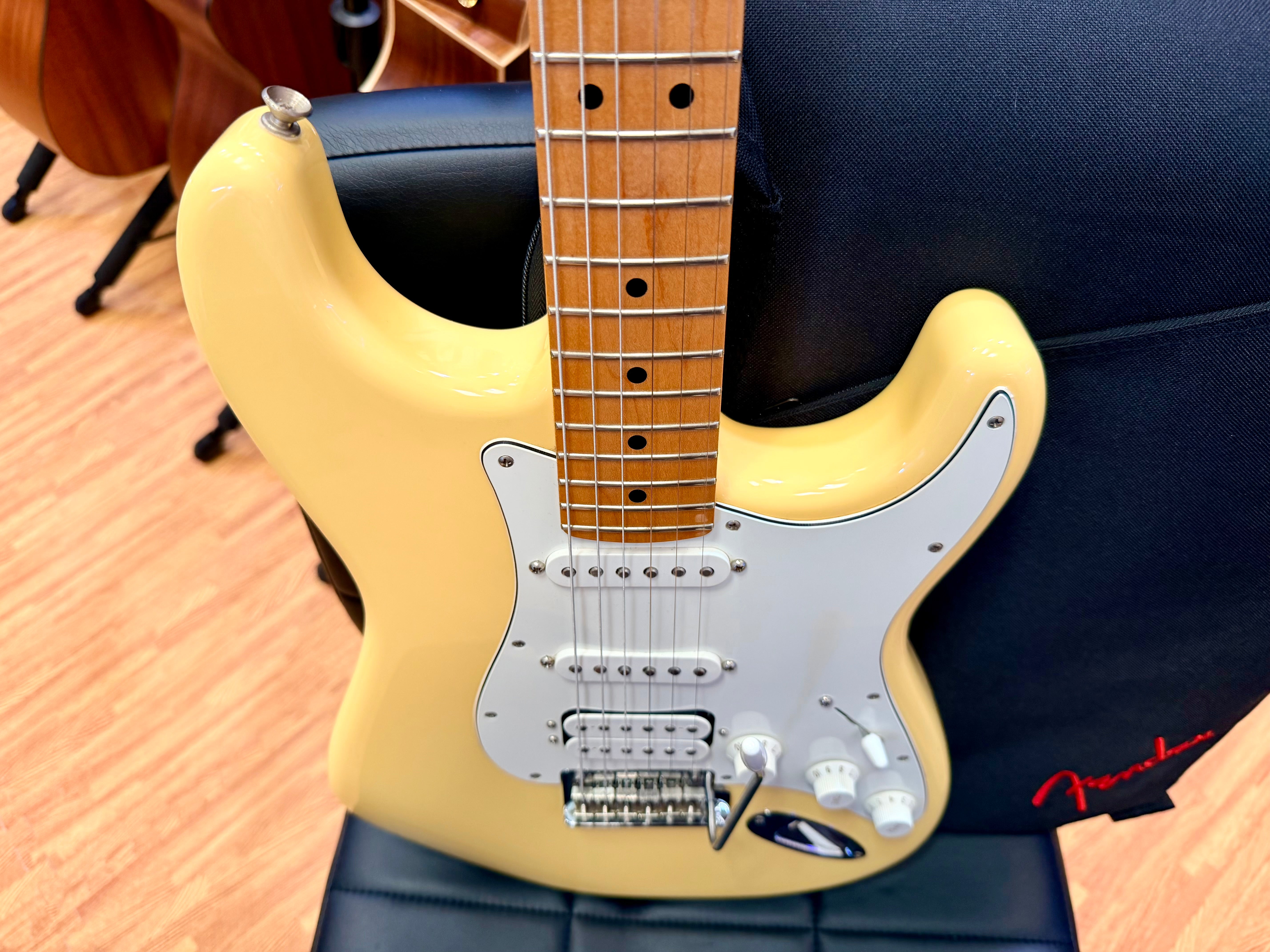 ✨MINT 2018✨ Fender Player Stratocaster HSS~ Buttercream Maple Neck + Gig Bag!
