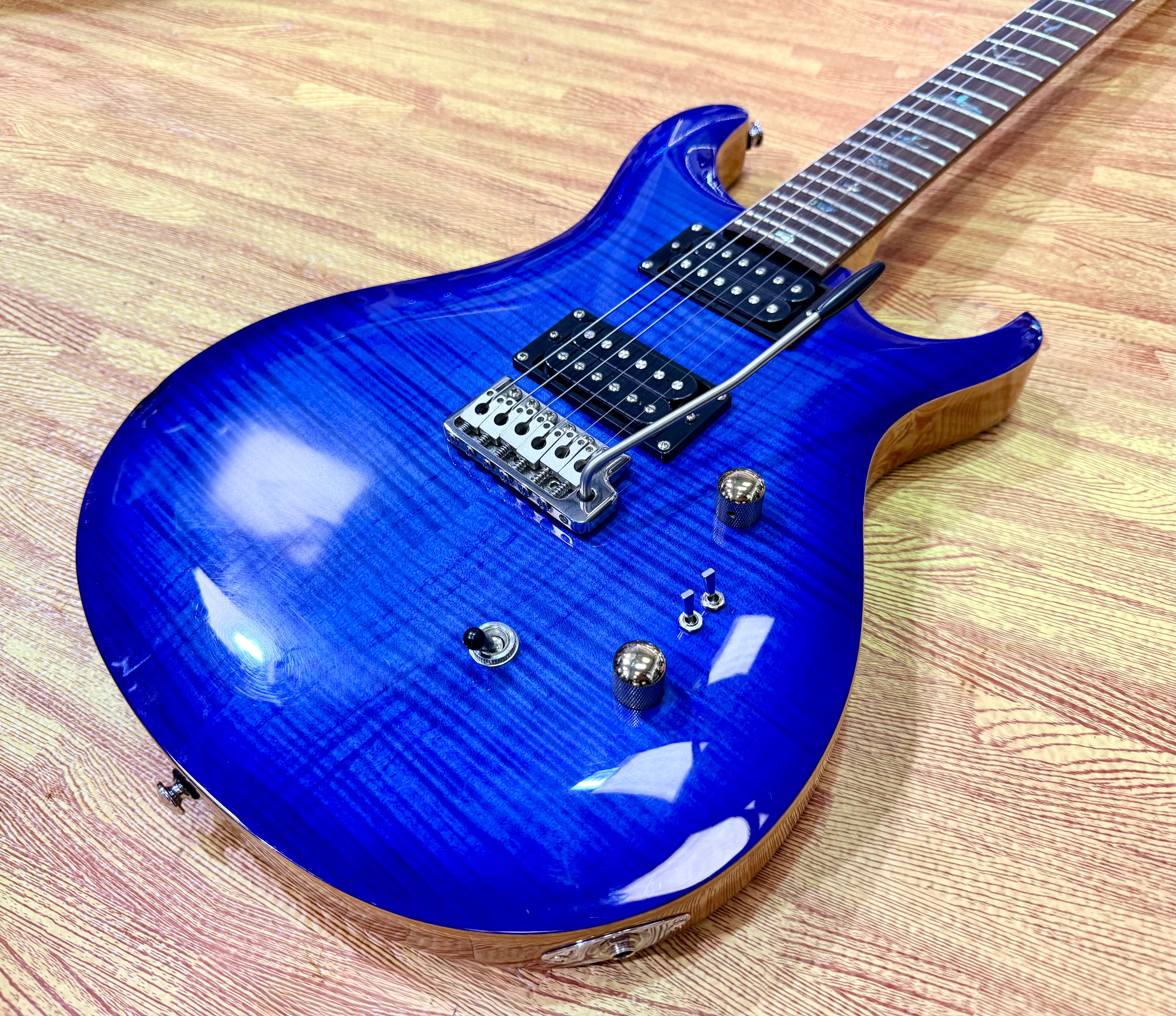 ✨ PRS 35th Anniversary SE Custom 24-08 Electric Guitar in Faded Blue Burst ✨