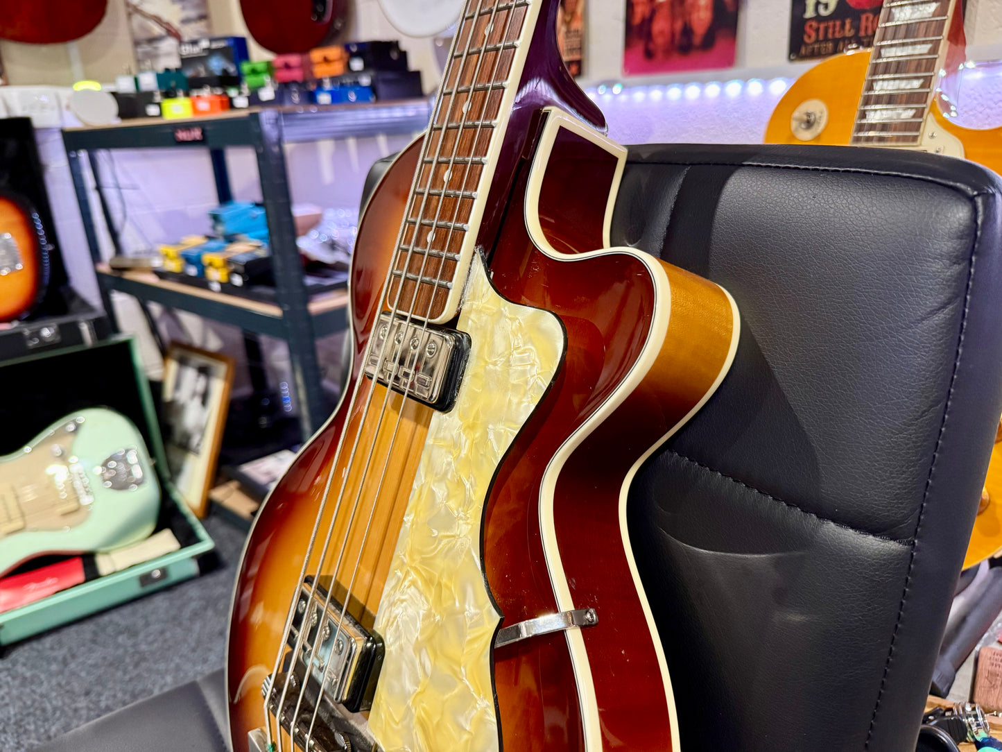 🎻 VIOLIN BASS 🎻 Hofner HCT 5002 Club Series Bass~ Sunburst~ Contemporary!