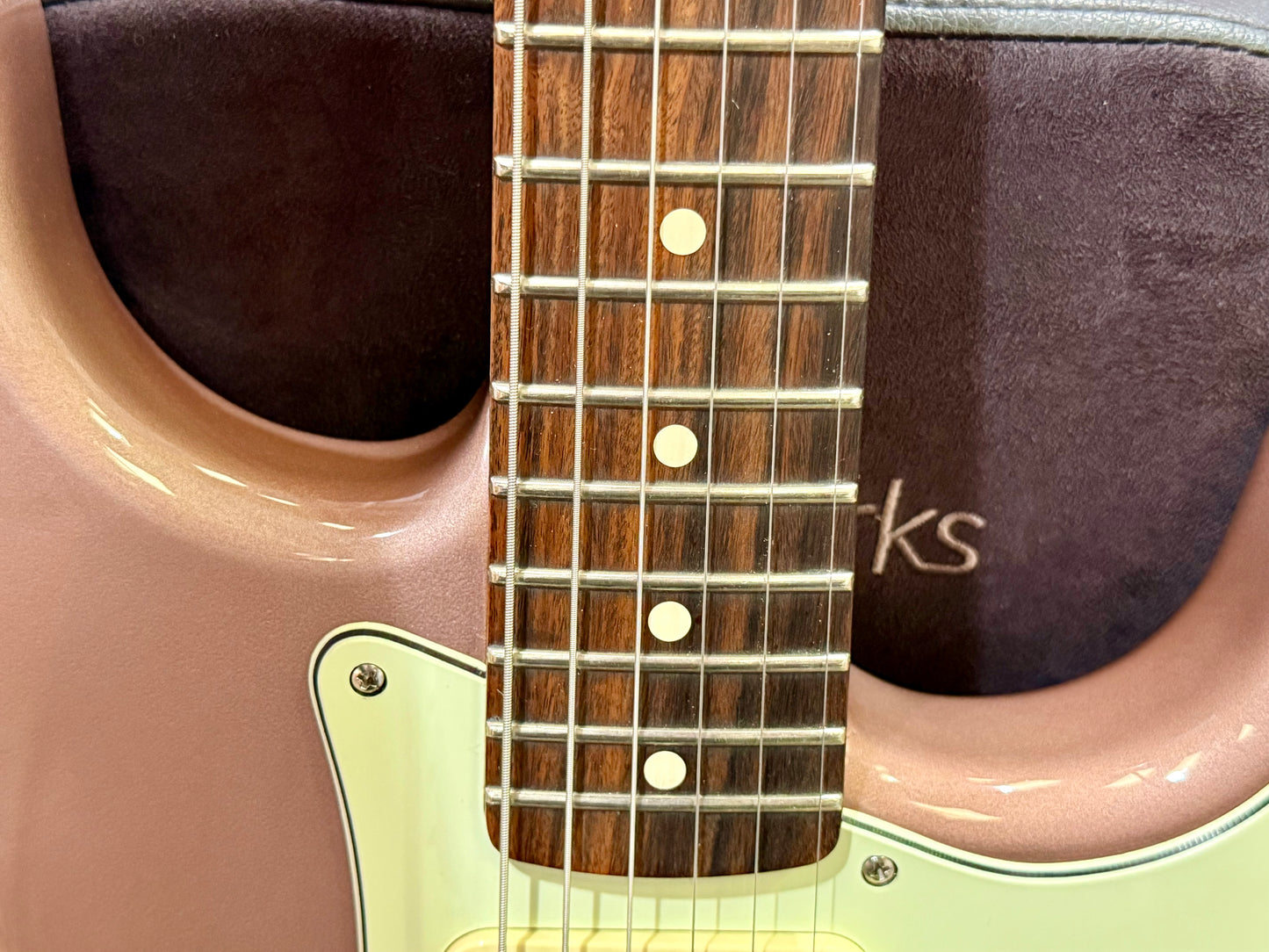 🌟2020🌟 Fender Vintera '60s Stratocaster Modified~ Burgundy Mist Metallic~ Case
