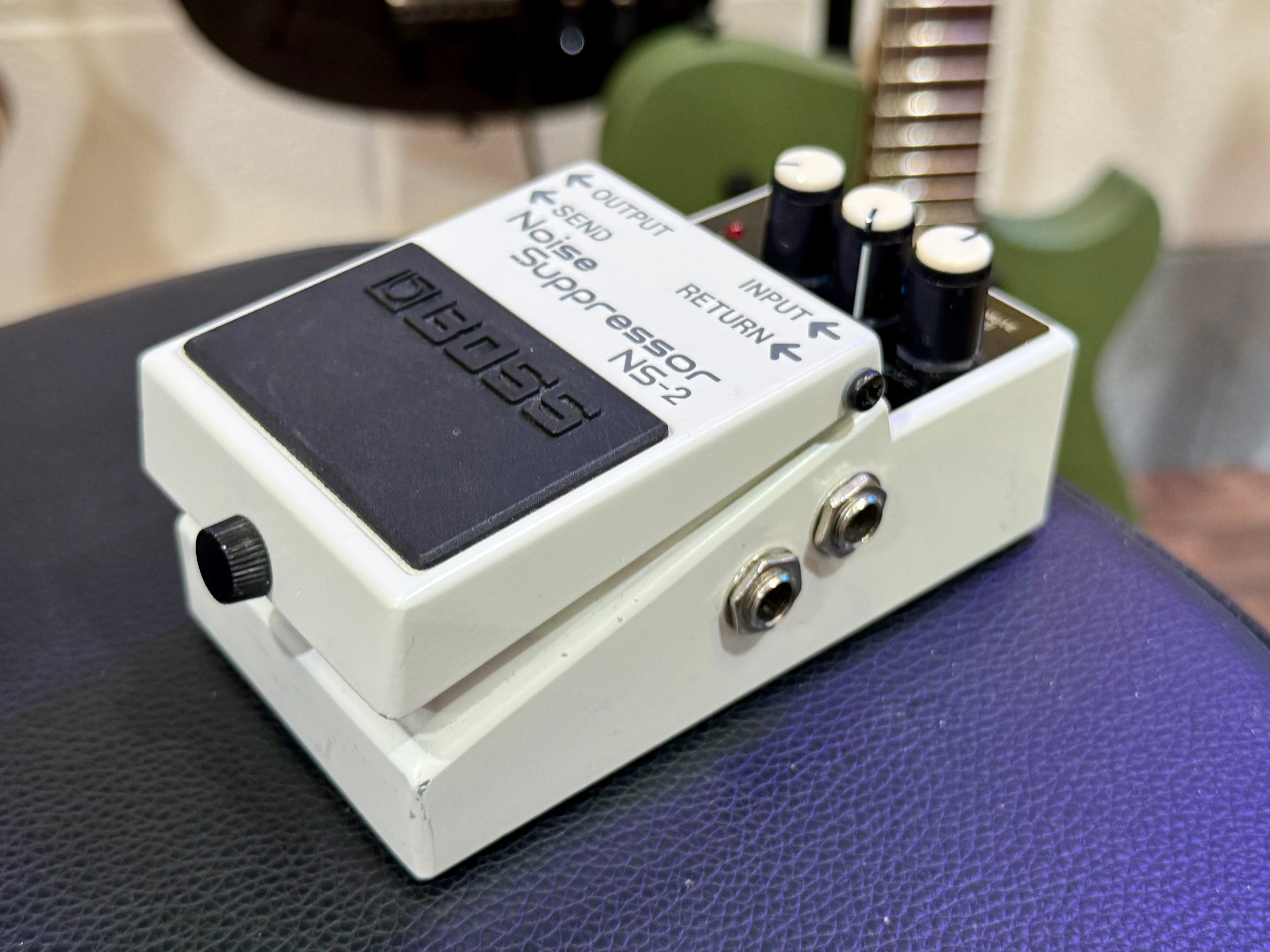 🎸 Boss NS-2 Noise Suppressor Noise Gate~ Guitar Effects Pedal 🎸