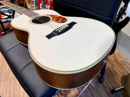 🌟2021🌟 PRS SE Tonare Parlour P20E Electro-Acoustic Guitar~ White + Gig Bag!