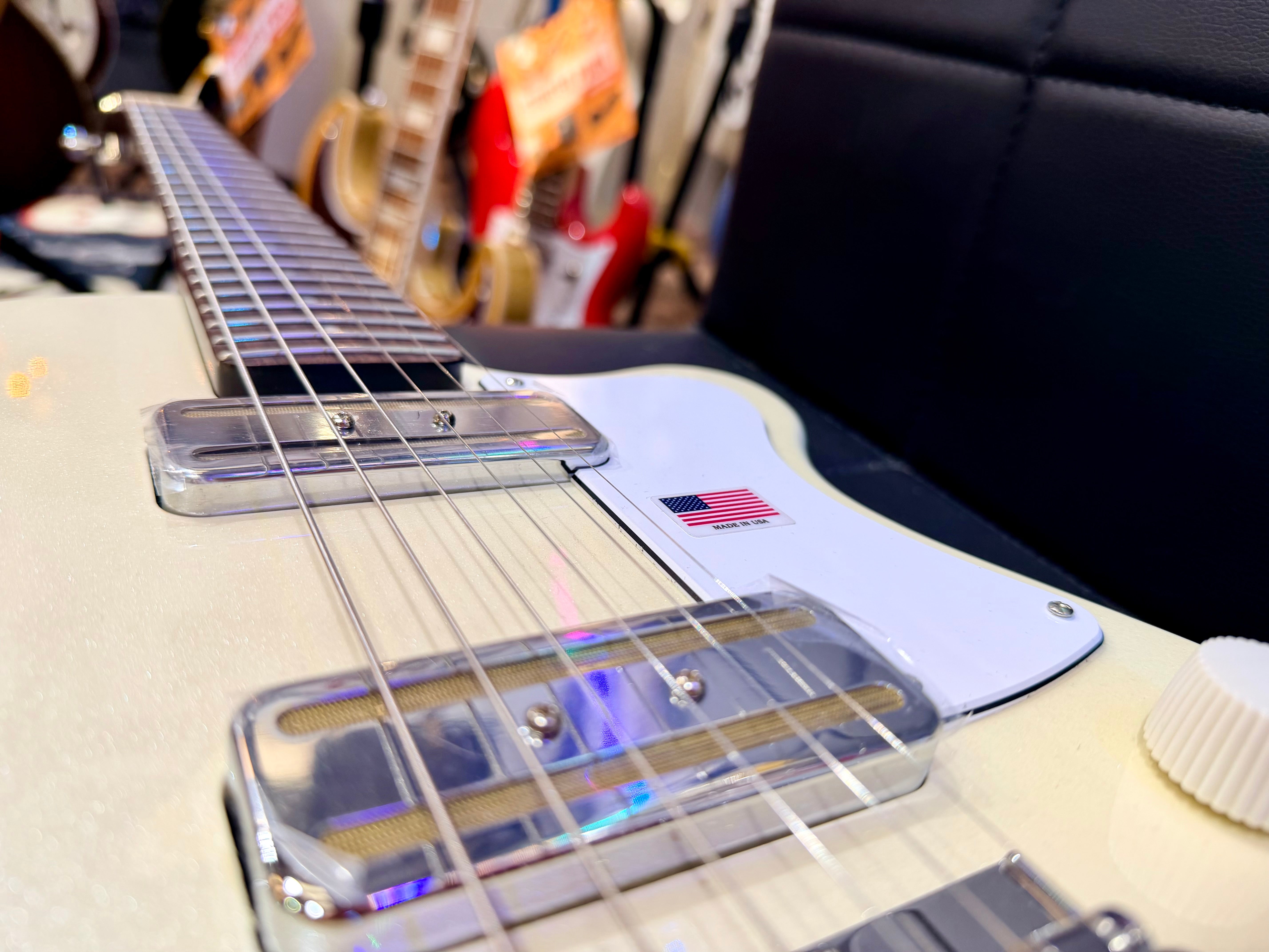 🌟NEW🌟 Harmony Juno Standard Electric~ Pearl White Gold Foil P90 + Mono Case!