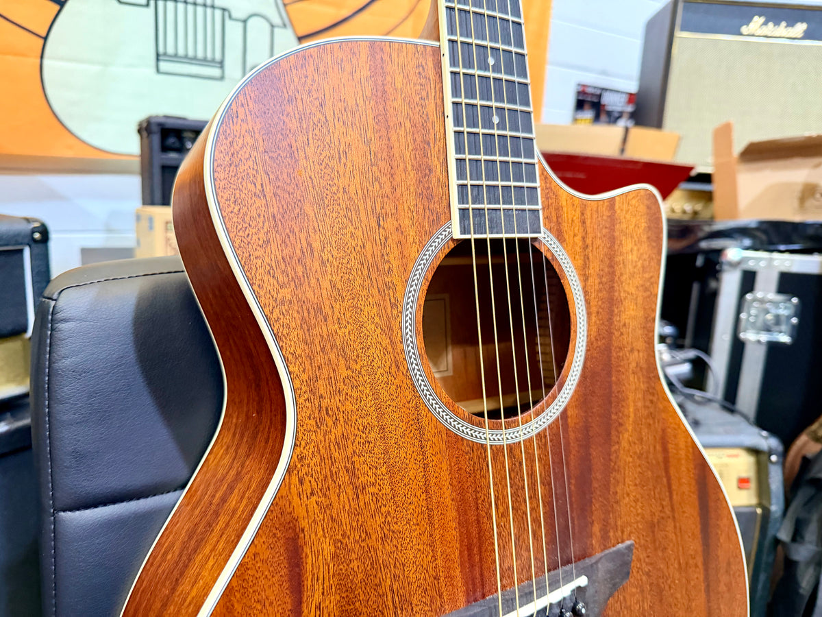 ✨ Orangewood Rey Mahogany Grand Auditorium Cutaway Acoustic Guitar + Gig Bag ✨