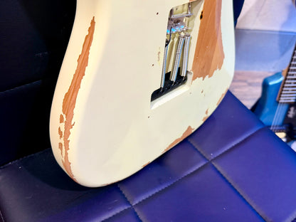 🔥2020🔥 Vintage V6 Thomas Blug Signature Guitar~ Distressed Relic~ Vintage White