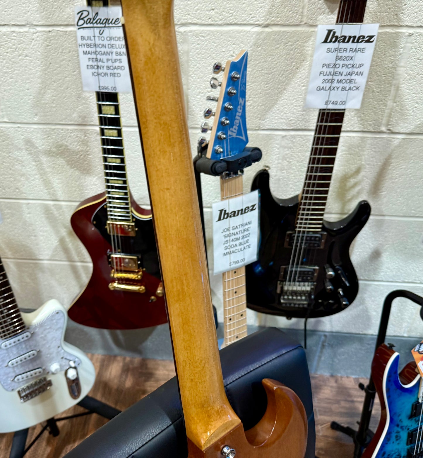 🌟2020🌟 Gibson SG Tribute~ Natural Walnut Finish~ Hiscox Hard Case~ USA Made!