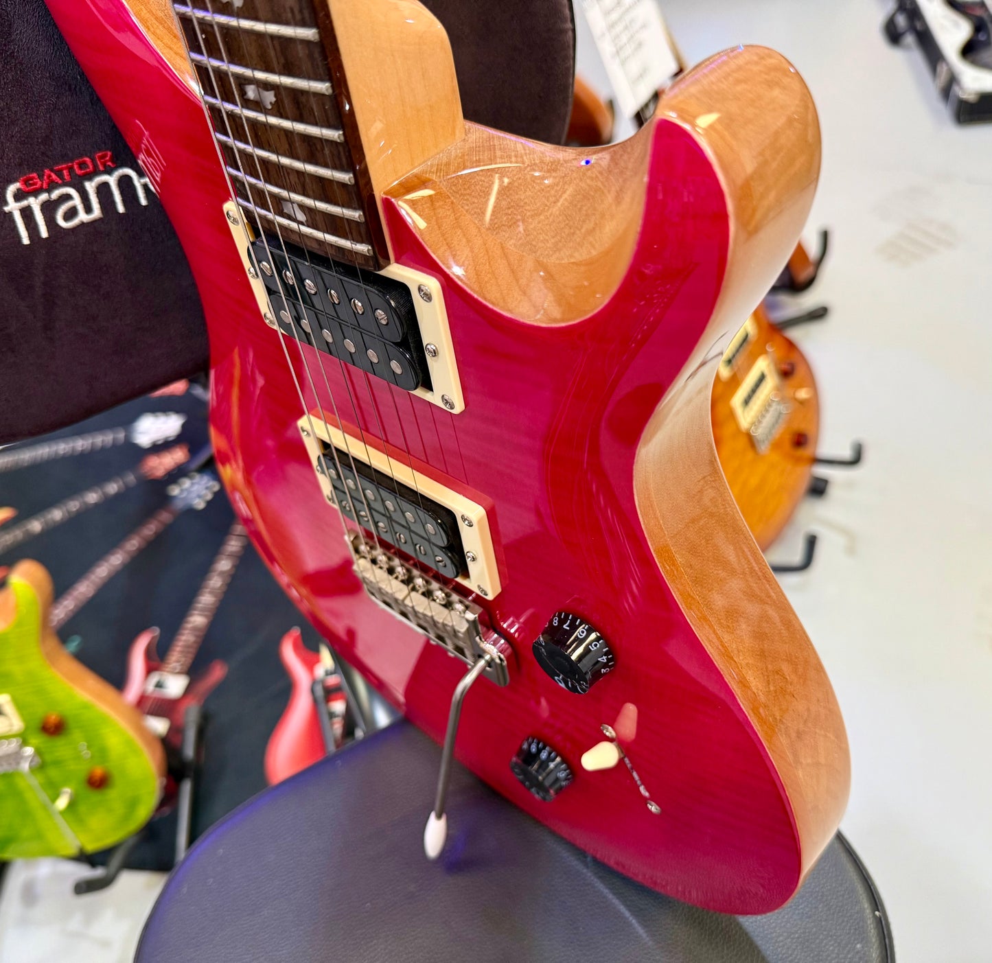 ✨2022 MODEL✨ PRS SE Custom 24~ Bonnie Pink + Gig Bag~ Natural Back~ STUNNING!