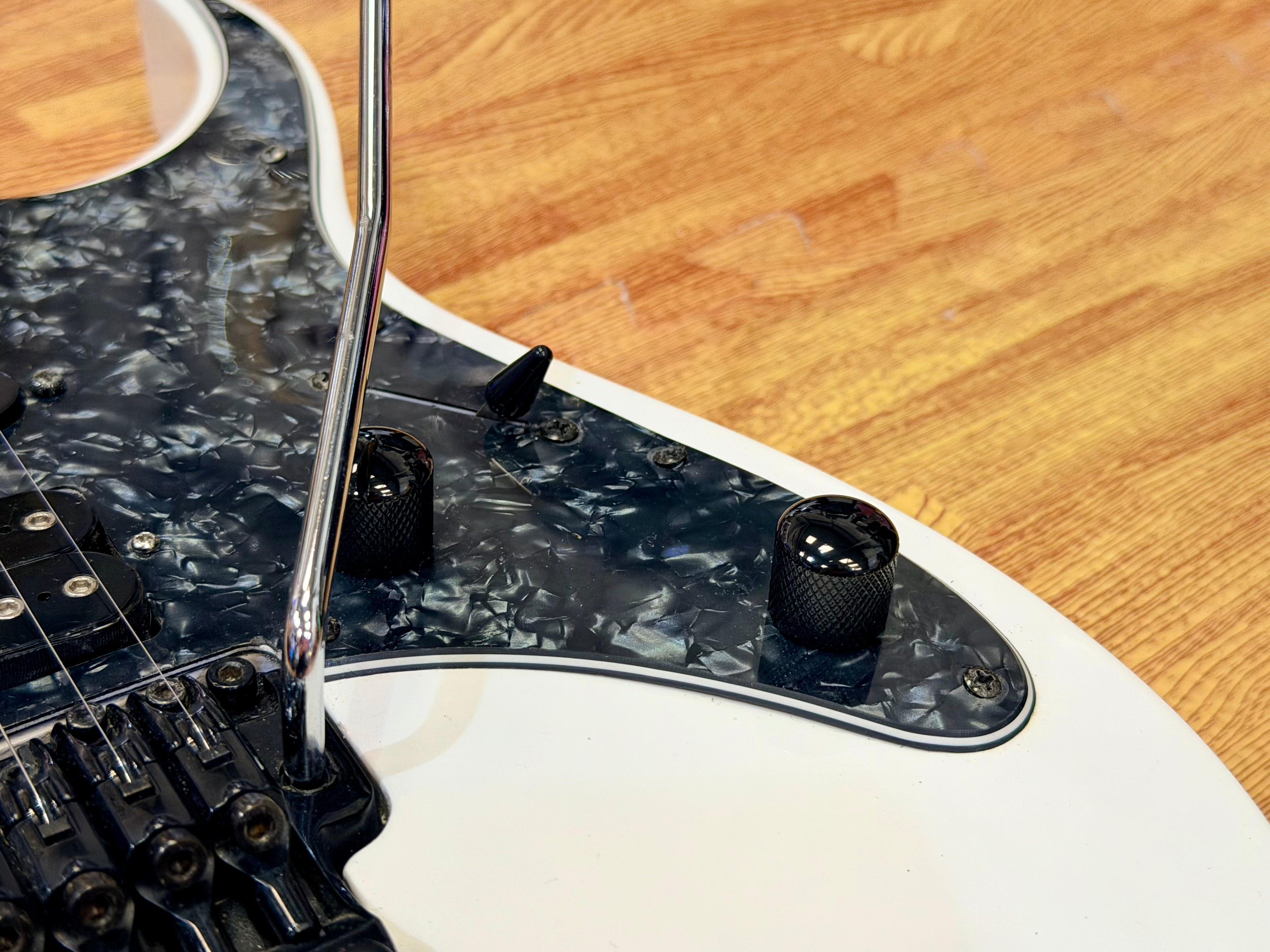 🔥2007🔥 Ibanez RG350DX White~ HSH Edge III Tremolo~ PRS Bridge P’up!