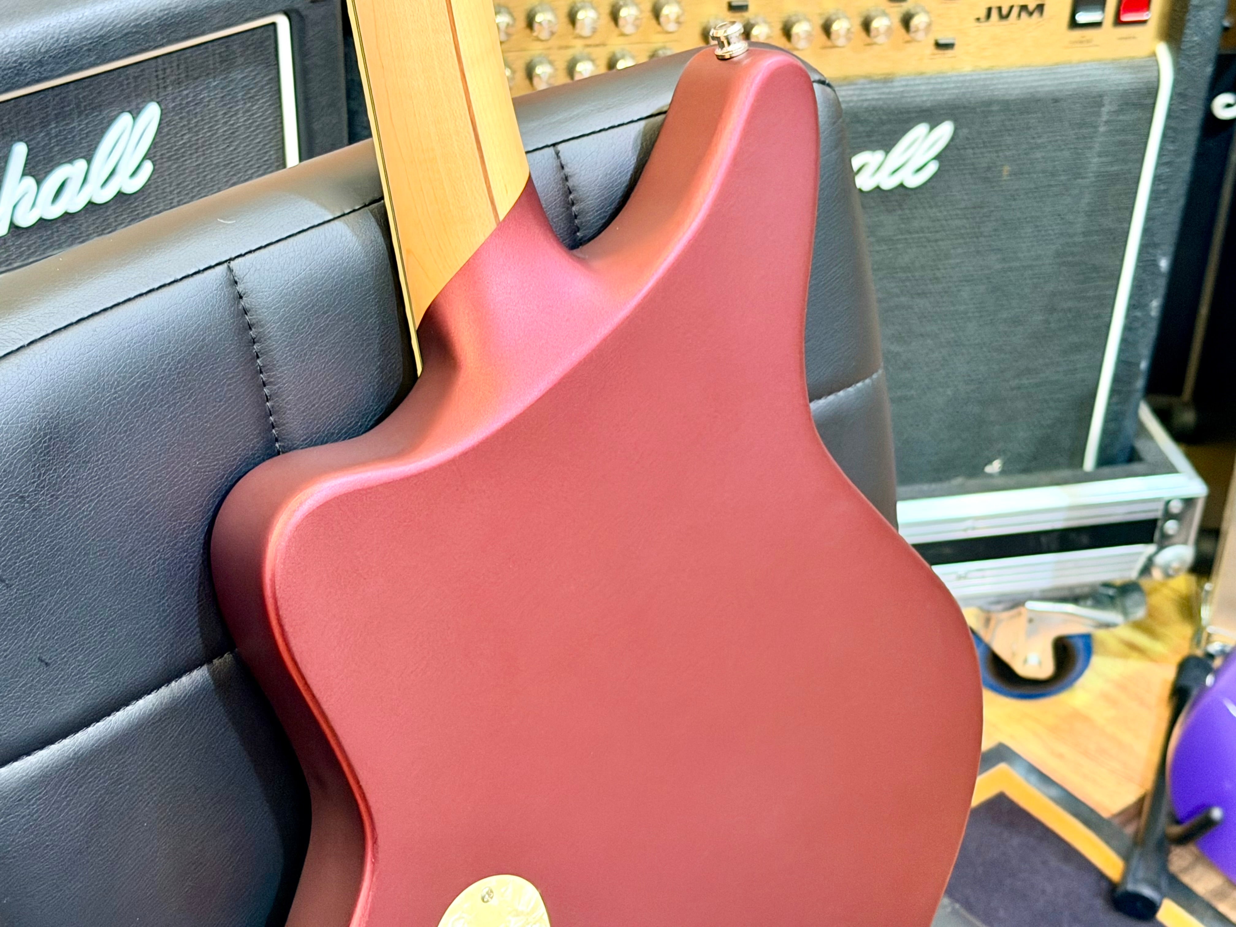 ✨1/50✨ D'Angelico Deluxe Bedford SH Limited Edition Matte Wine Semi Hollow!