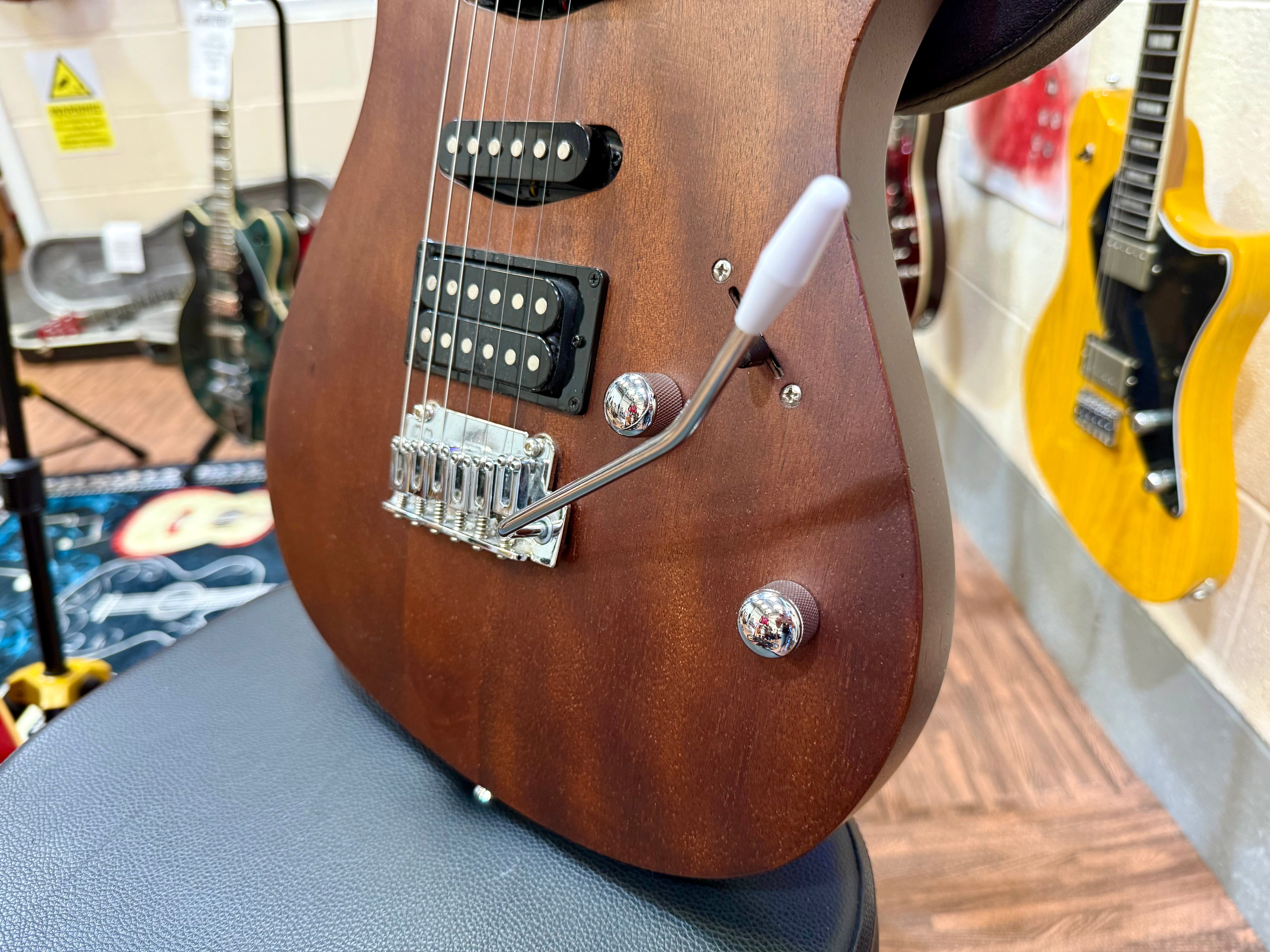 🔥2020🔥 Ibanez GSA60 Gio Walnut Flat~ Locking Tuners~ Excellent Condition!