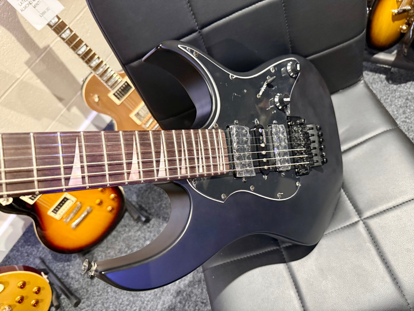 🔥EX DEMO🔥 2022 Vintage VMX Series Raider Electric Guitar~Black~ Floyd Rose!