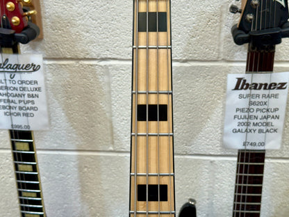 🎸 Vintage VJ74 Reissued~ Maple Fingerboard Jazz Bass Guitar ~ Vintage White 🎸