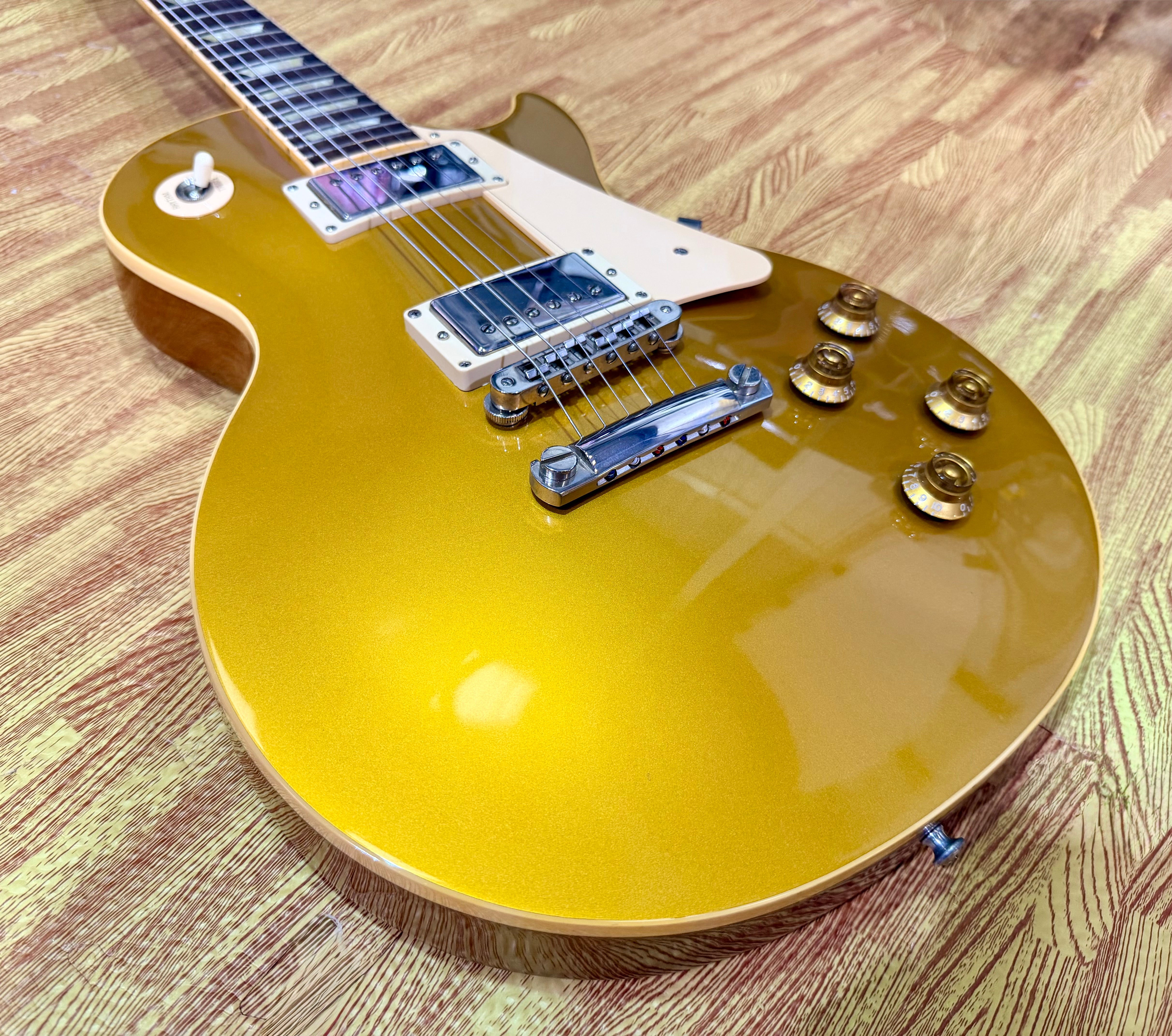 🌟 2005 Gibson USA Les Paul Standard Goldtop Jim Marshall OBE Signed + Case 🌟