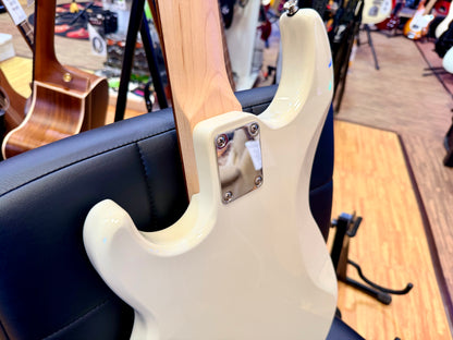 ✨2023✨ Yamaha BB234 4 String Electric Bass Guitar~ Vintage White~ Rosewood!