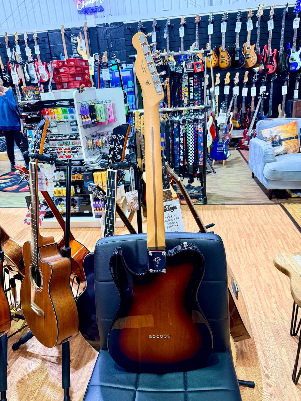 2026 Fender Player II Mexican Telecaster 3-Colour Sunburst Maple Neck~ Ex Demo!