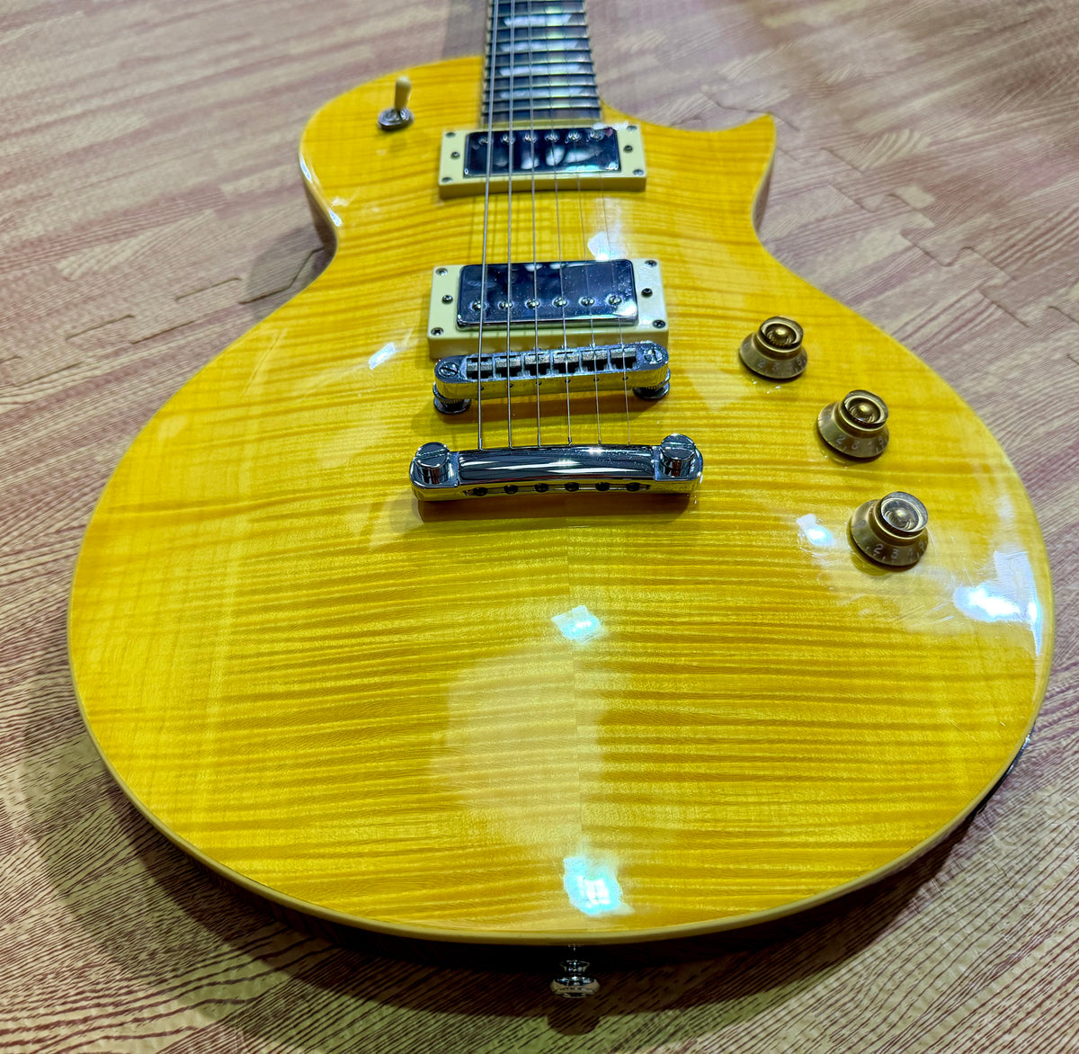 2015 ESP LTD EC-256 FM Lemon Drop~ Flamed Maple Electric Guitar~ Rosewood