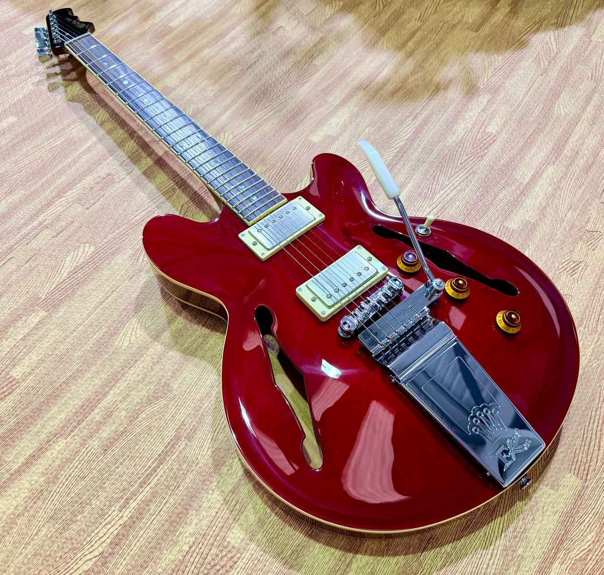 Fret King Elise Custom Cherry Red~ Semi Hollow Electric Guitar~ Vibrato~ B Stock