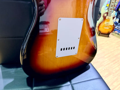 SX SST62+ 3-Tone Sunburst ST Electric Guitar~ Gig Bag~ Stratocaster Style NEW